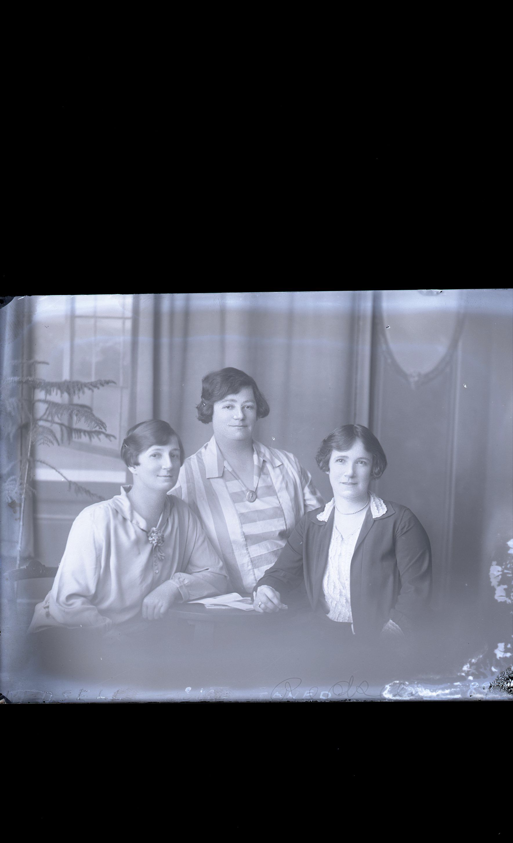 Sisters - Redsell