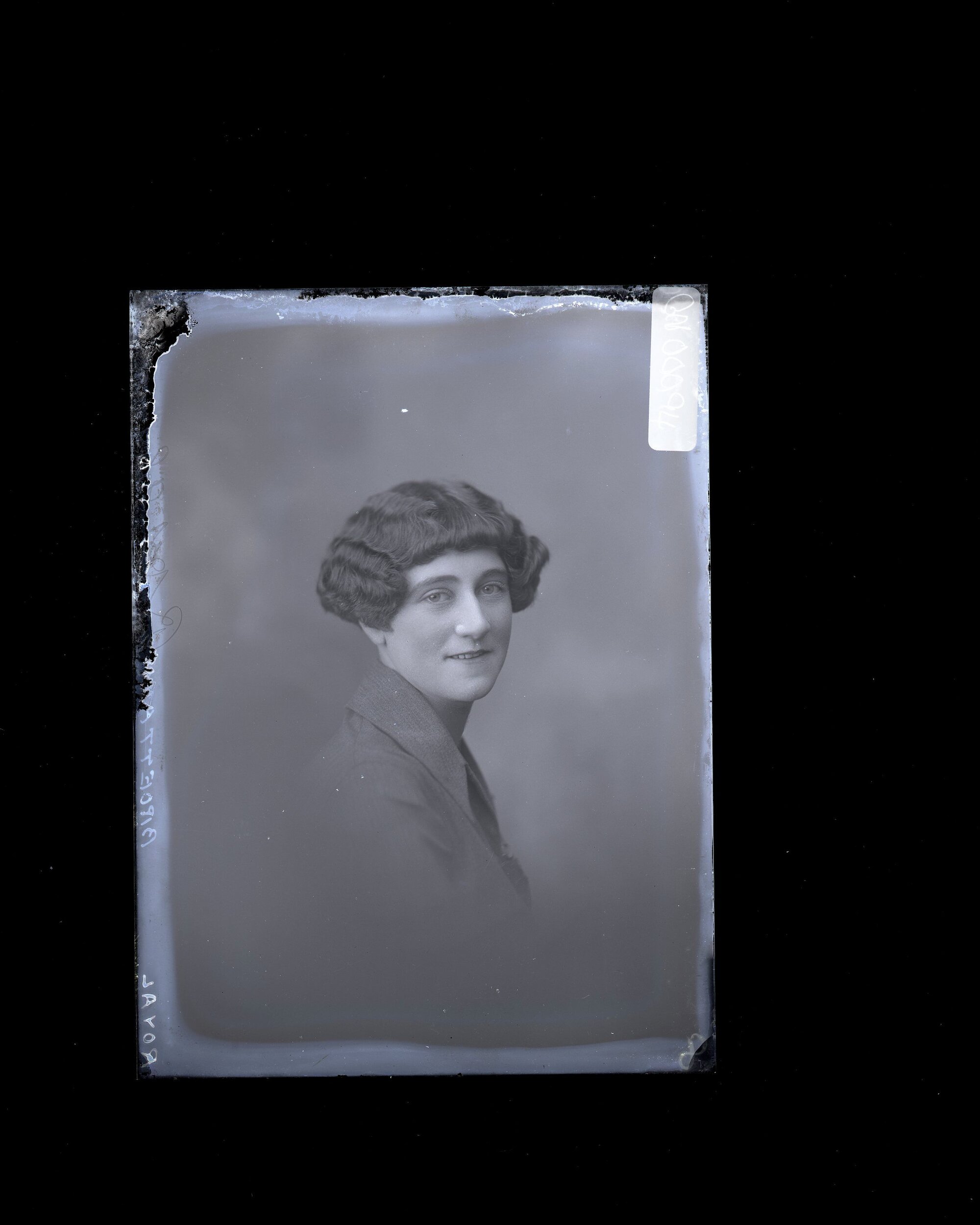 Female - Royal