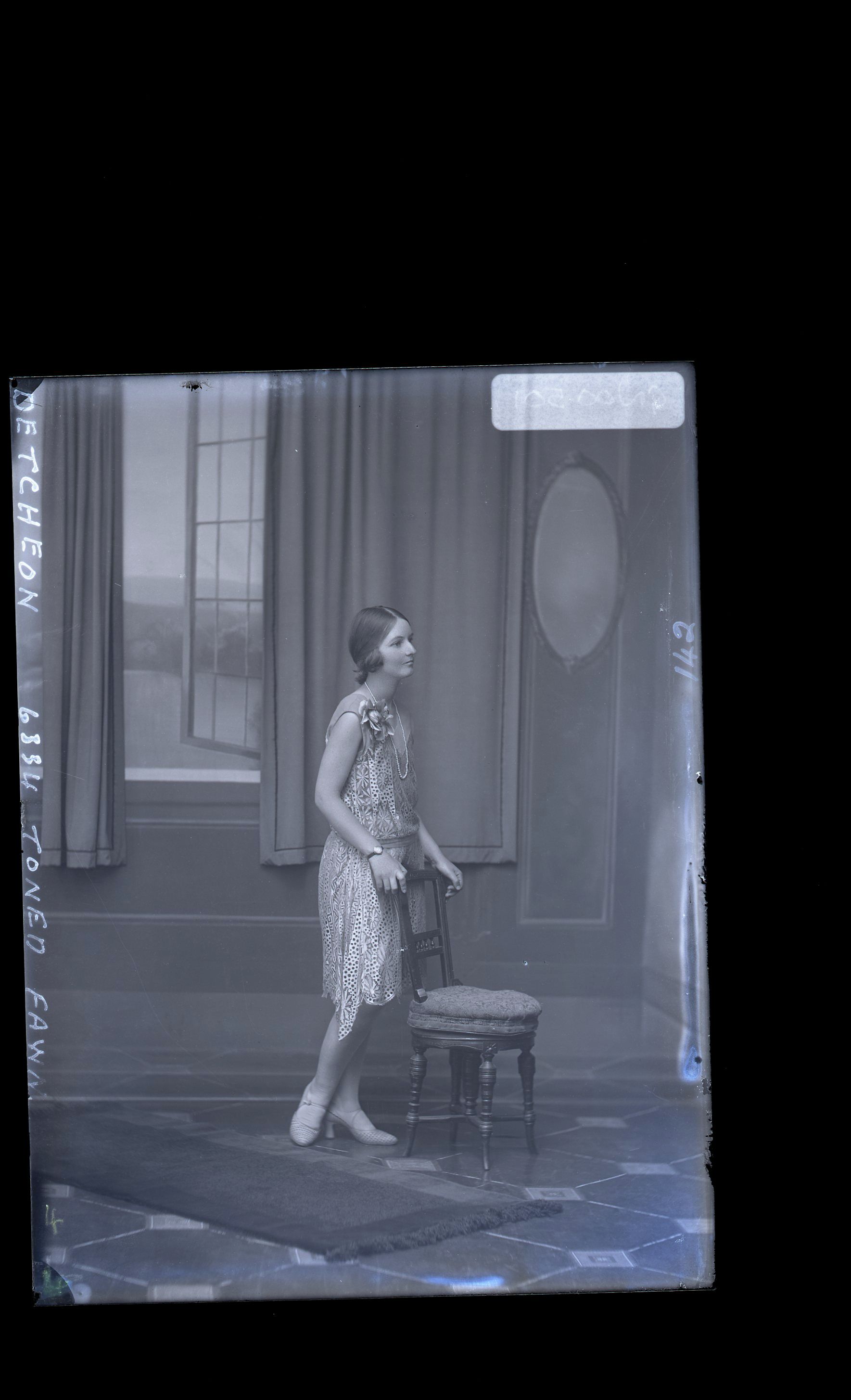 Young Woman - Detcheon
