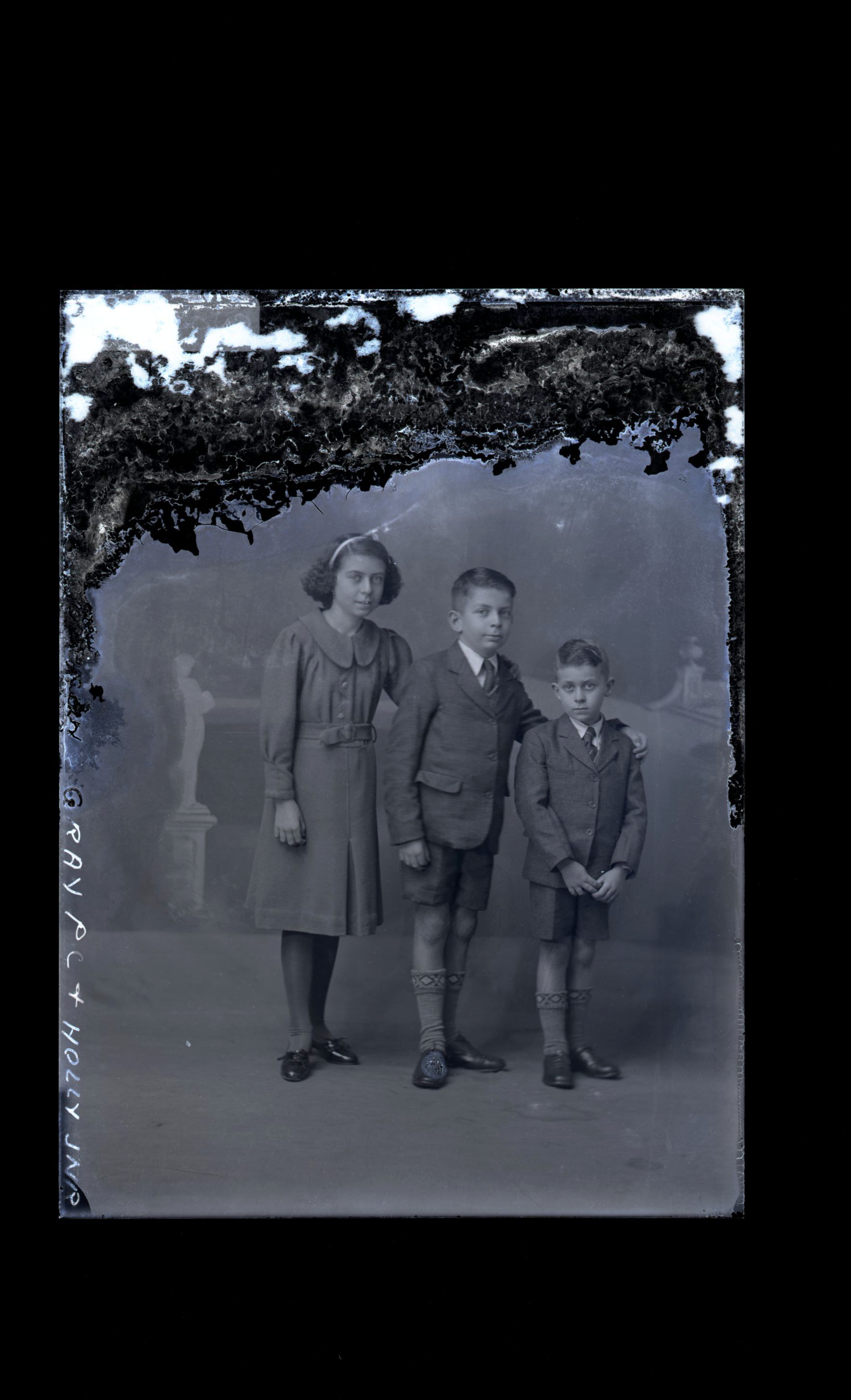 Siblings - No Name
