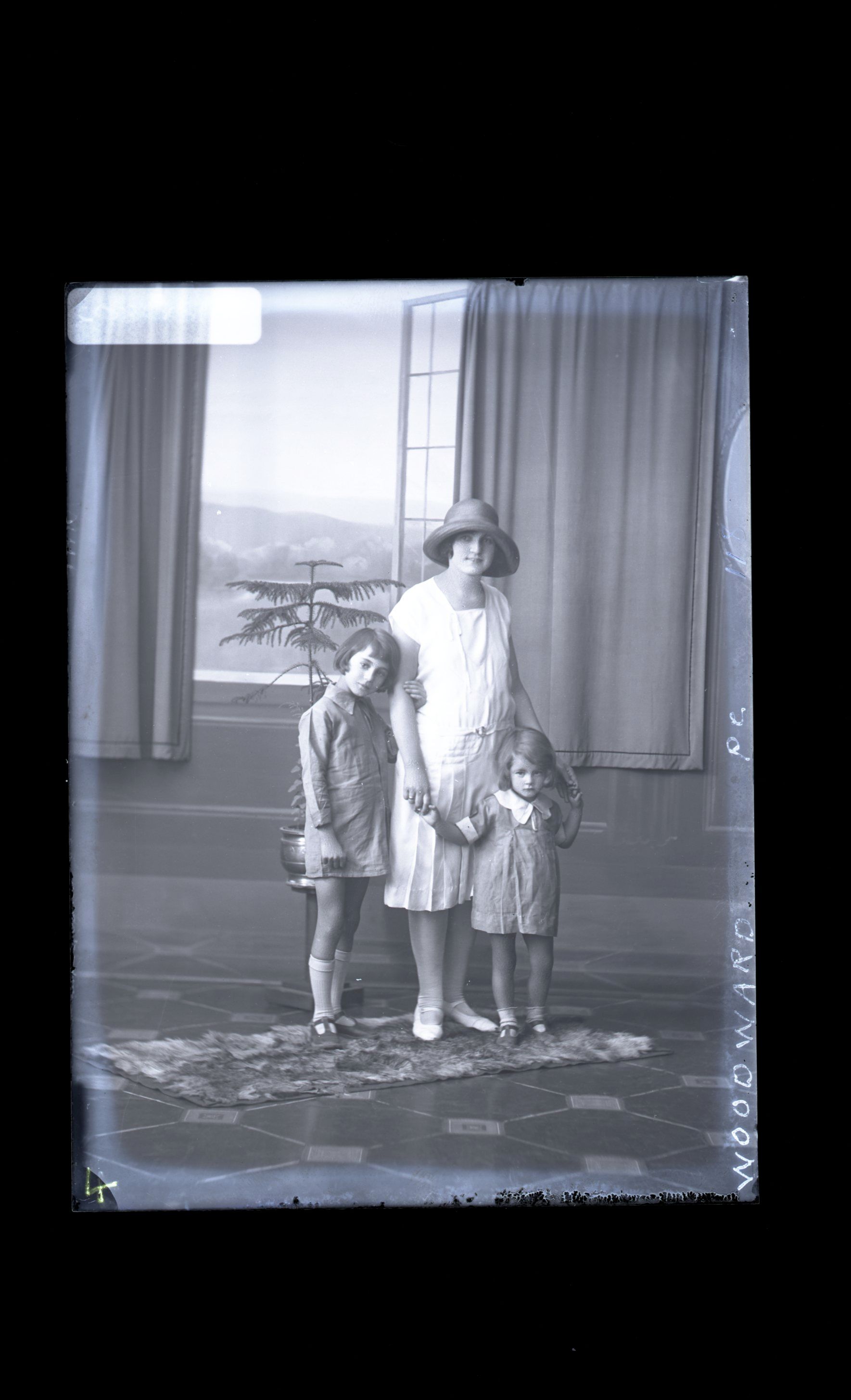 Mother &amp; Two Daughters - Woodward