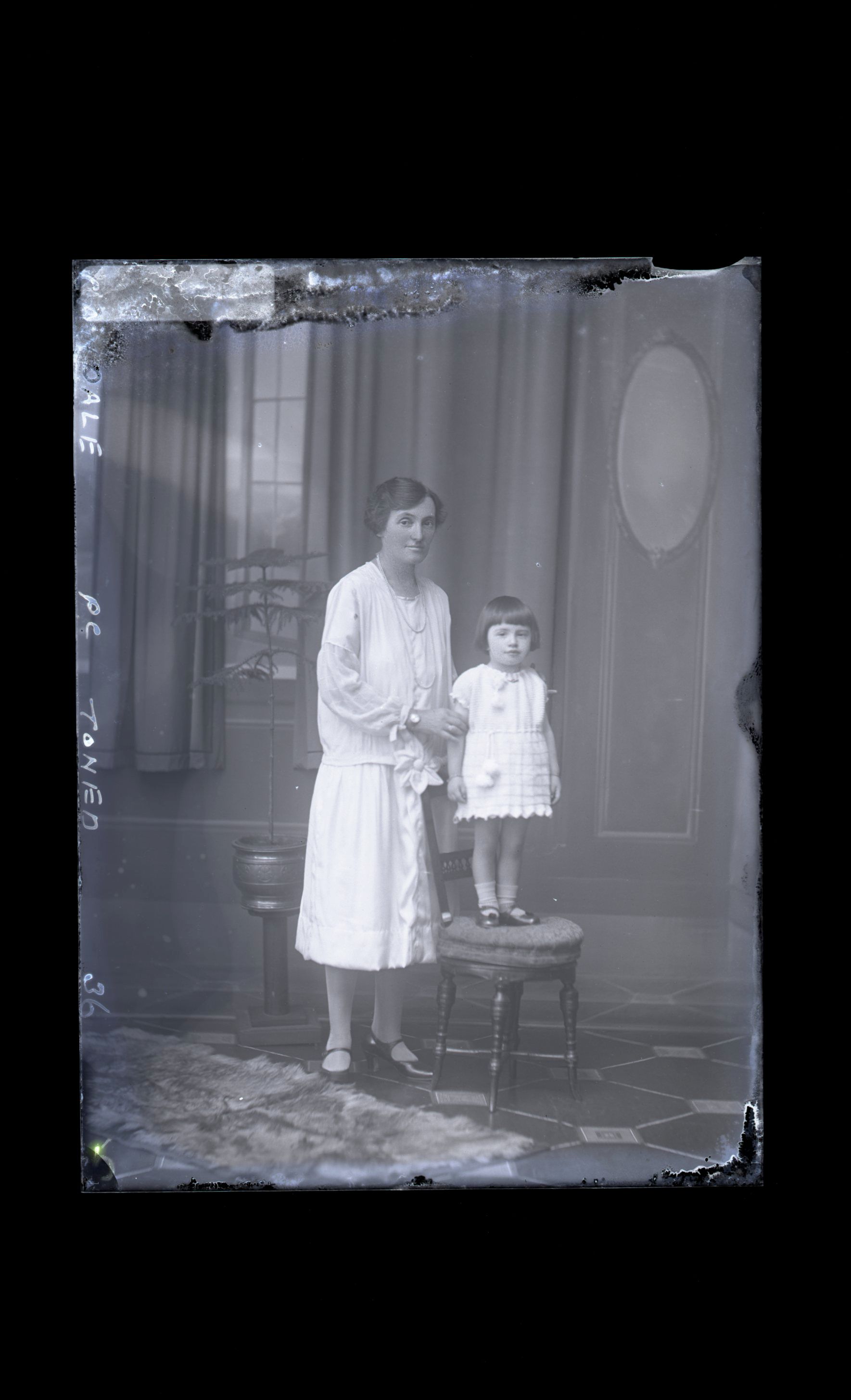 Mother &amp; Daughter - Candale