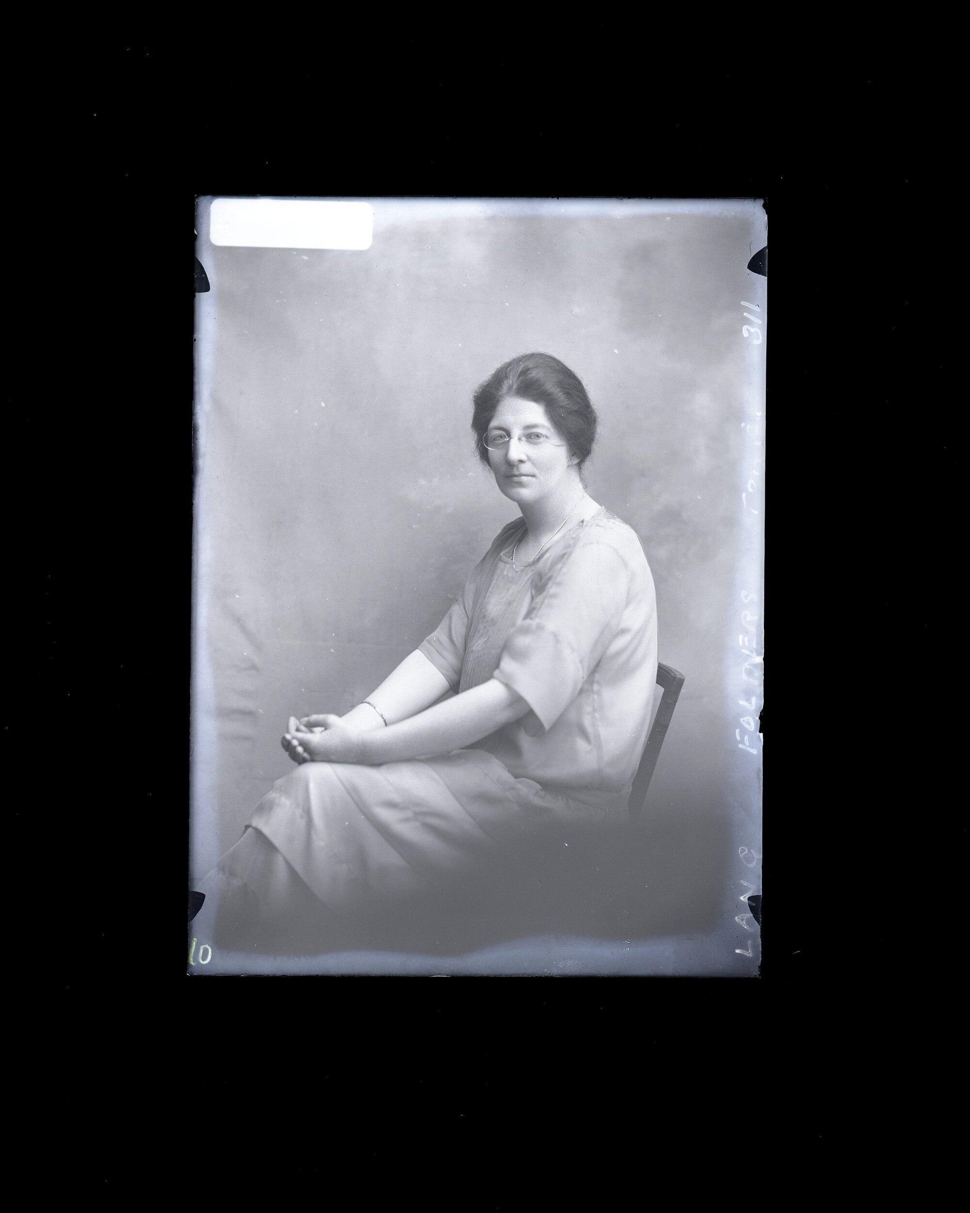 Woman - Lang