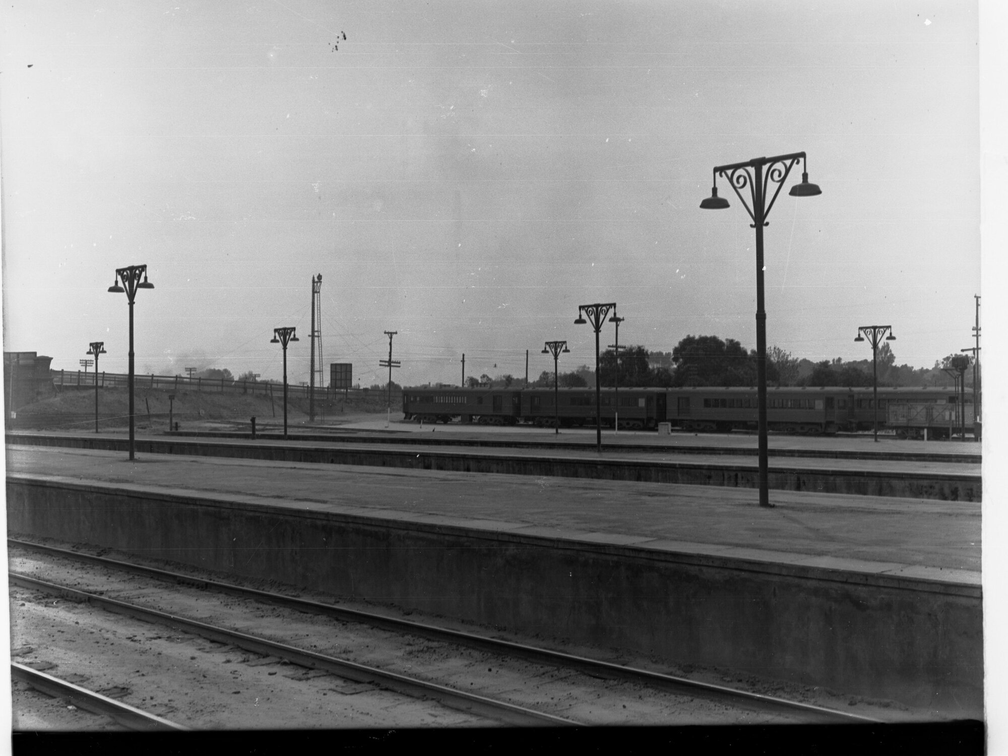 Adelaide Railway Station Lighting Method