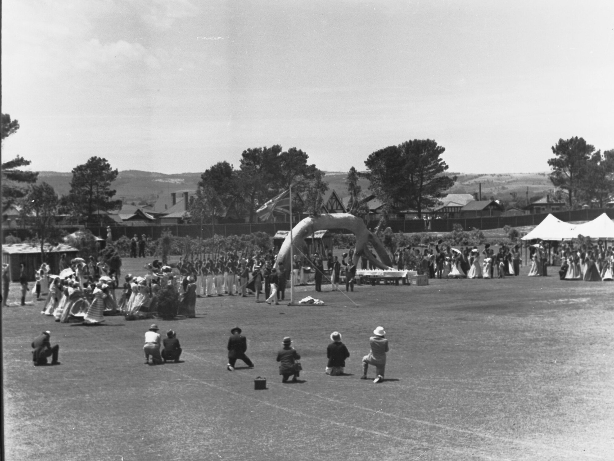 Glenelg Pageant near old gum tree for centenary