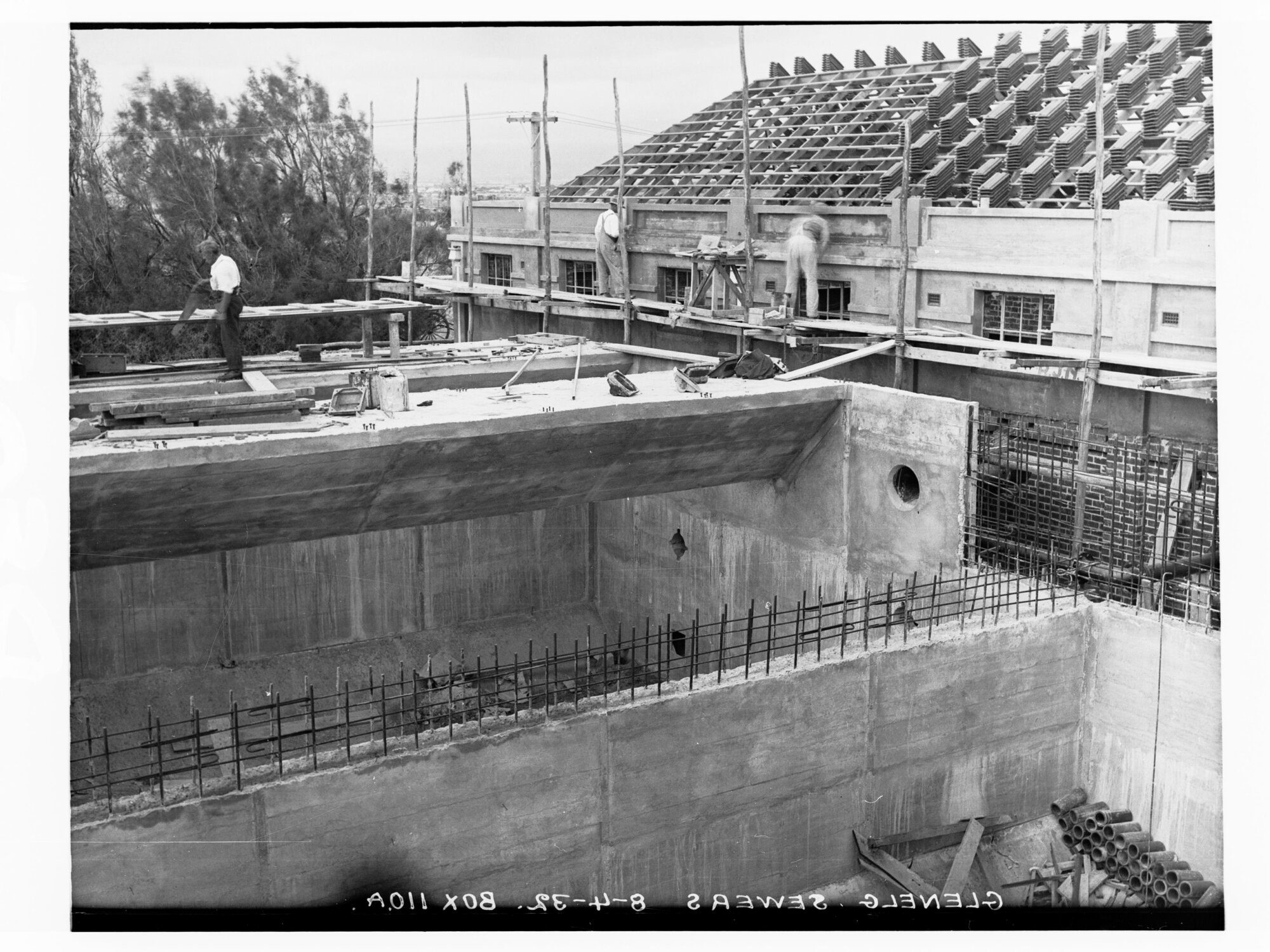 Glenelg Sewerage showing men working