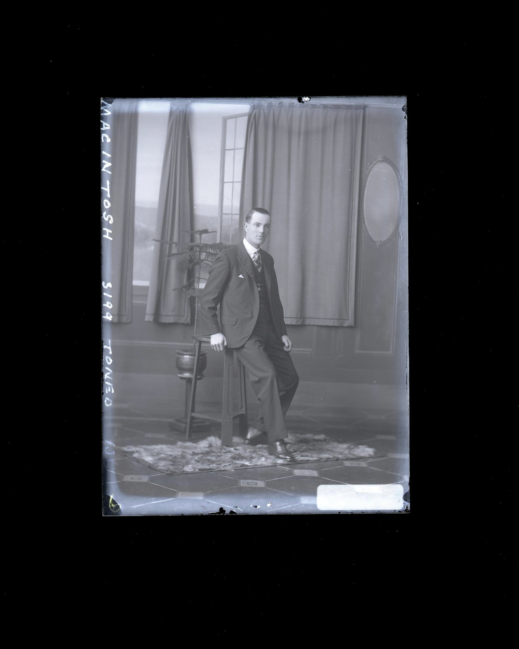 Male - MacIntosh