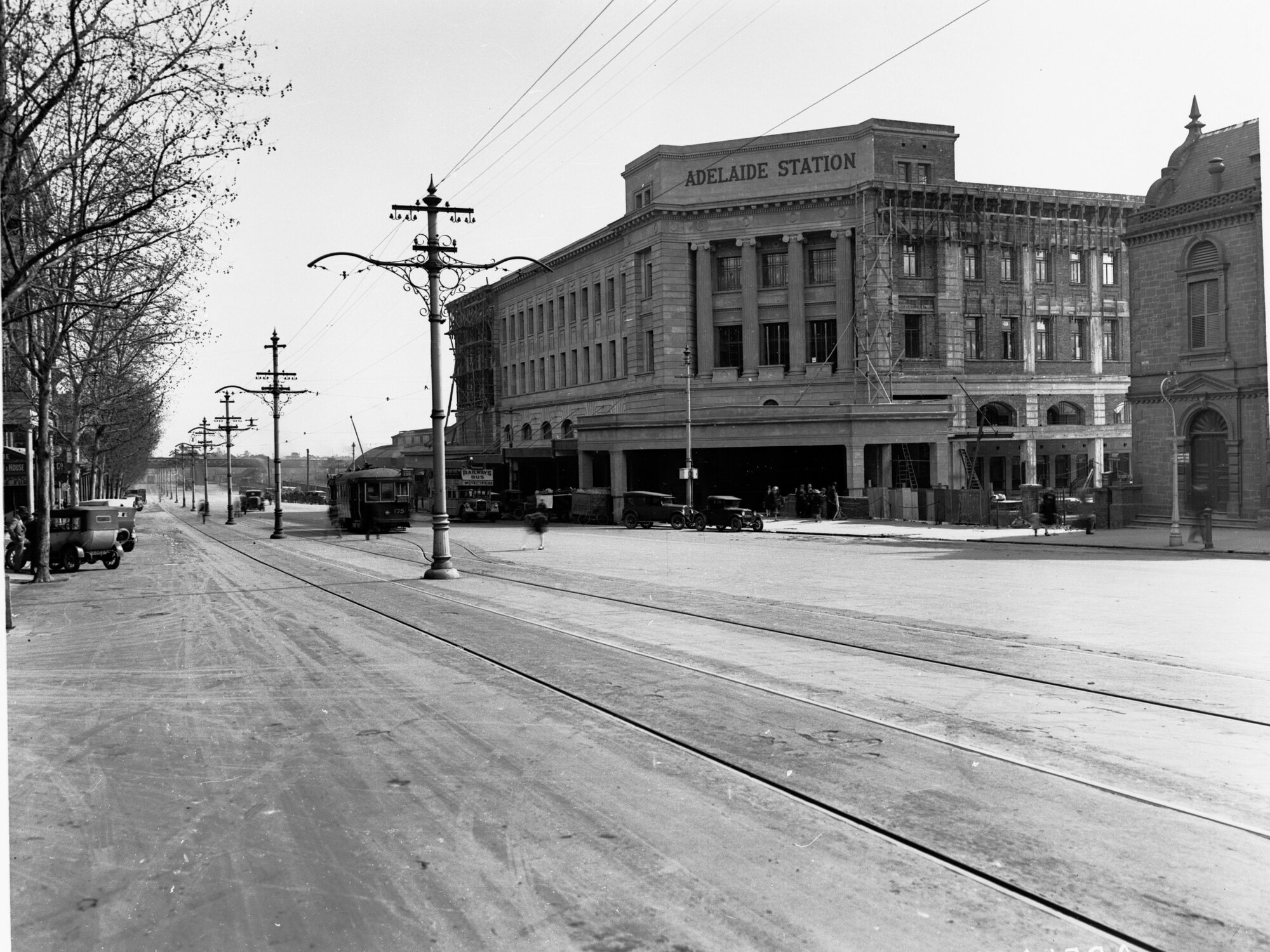 Construction of Adelaide Railway Station