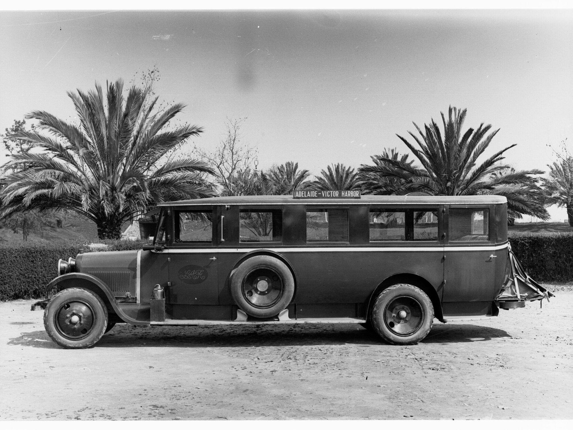 Adelaide to Victor Harbor railway bus