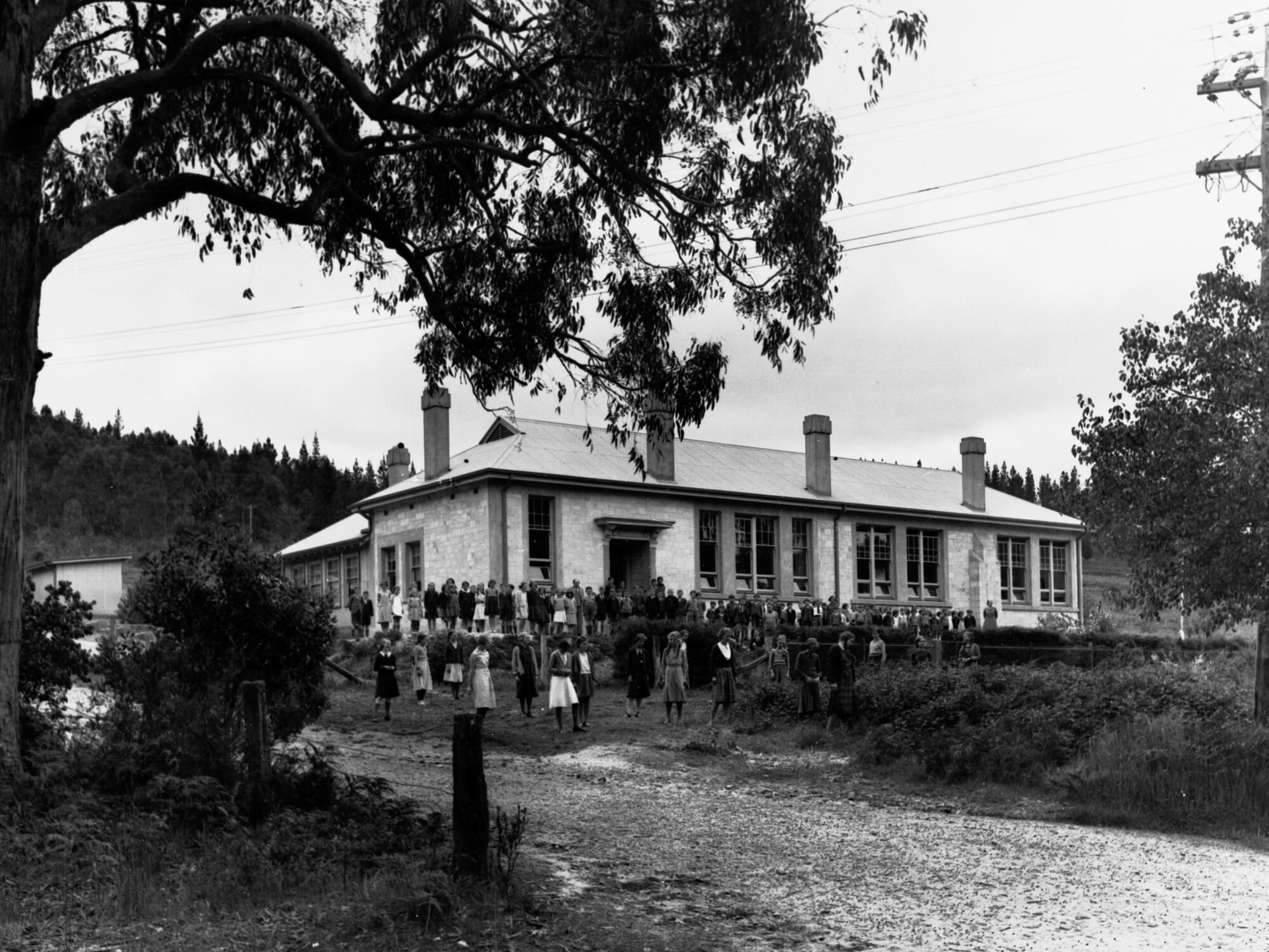 Crafers School Children in Front of Building