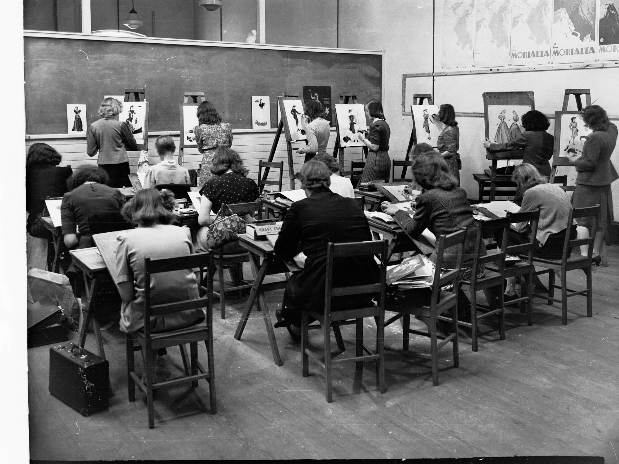 Girls Painting at the School of Arts
