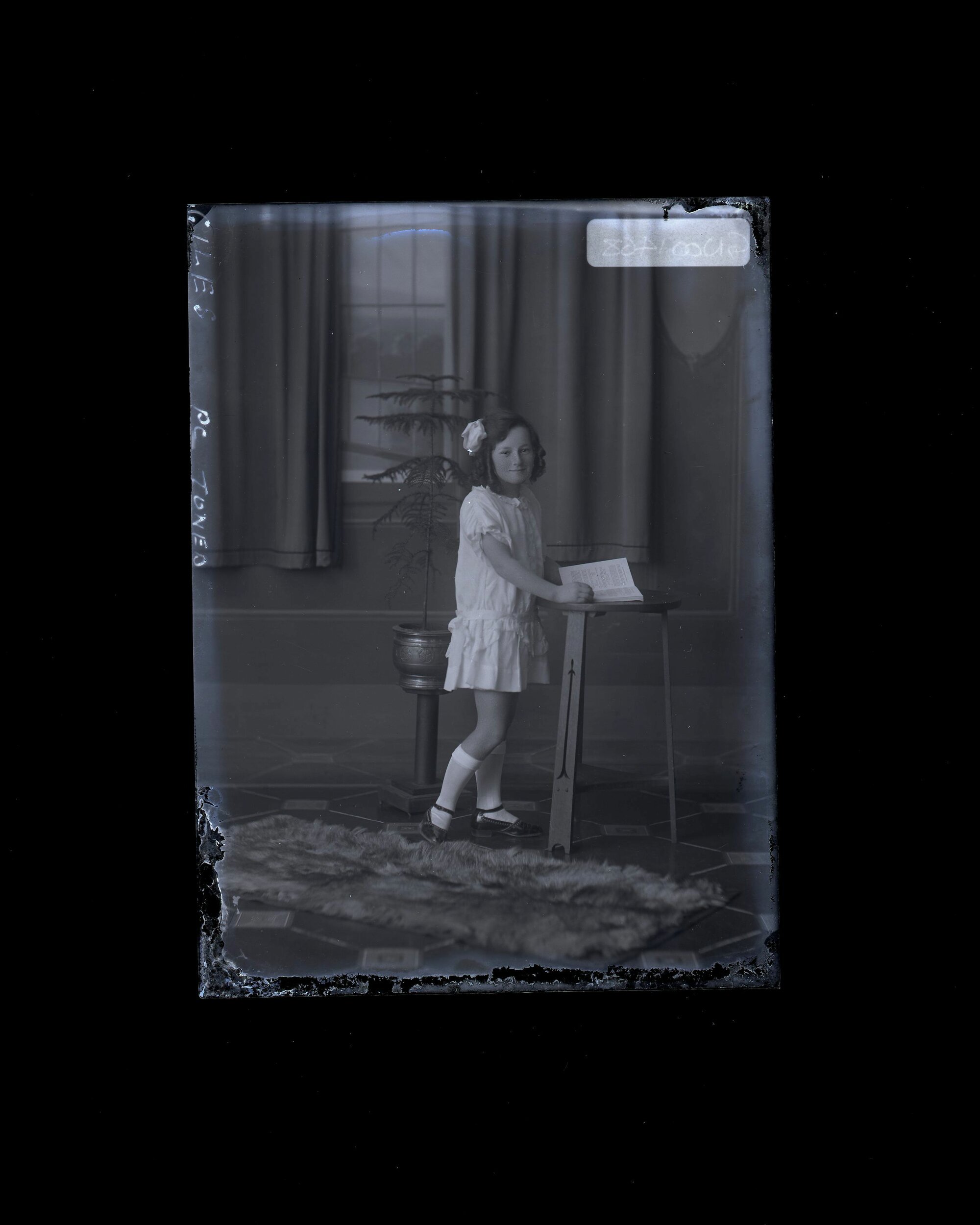 Girl - Giles