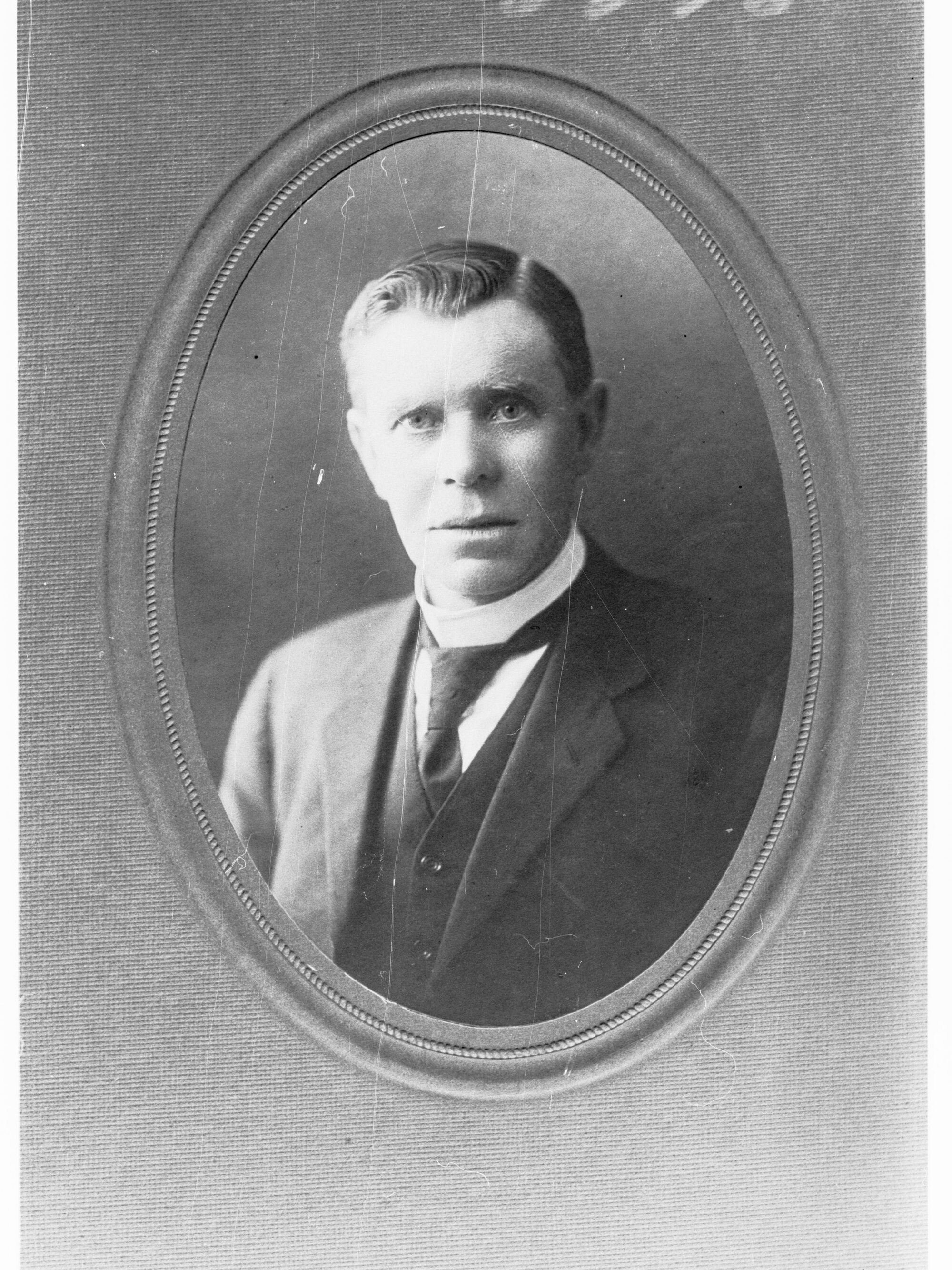 Portrait of Mr P Reidy - Biographical Register, page 188