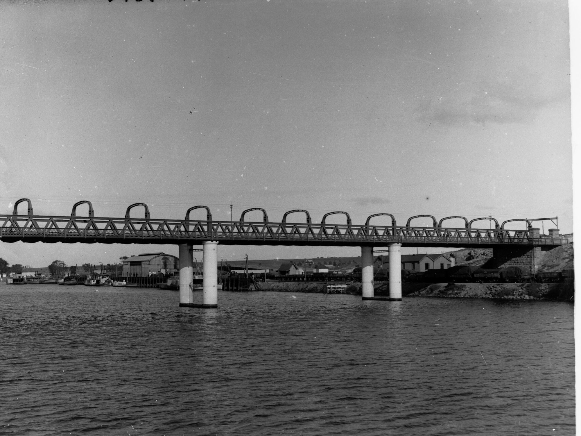 Murray Bridge over the River Murray | History Trust