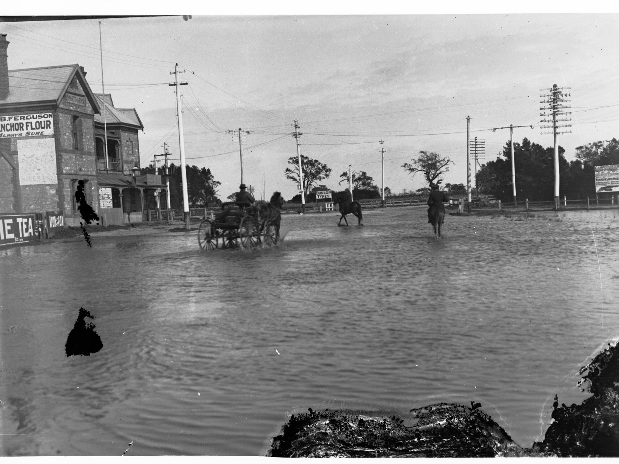 Mrs Fergusons' General Store and Post Office (formerly Morphett Arms Hotel), Morphettville