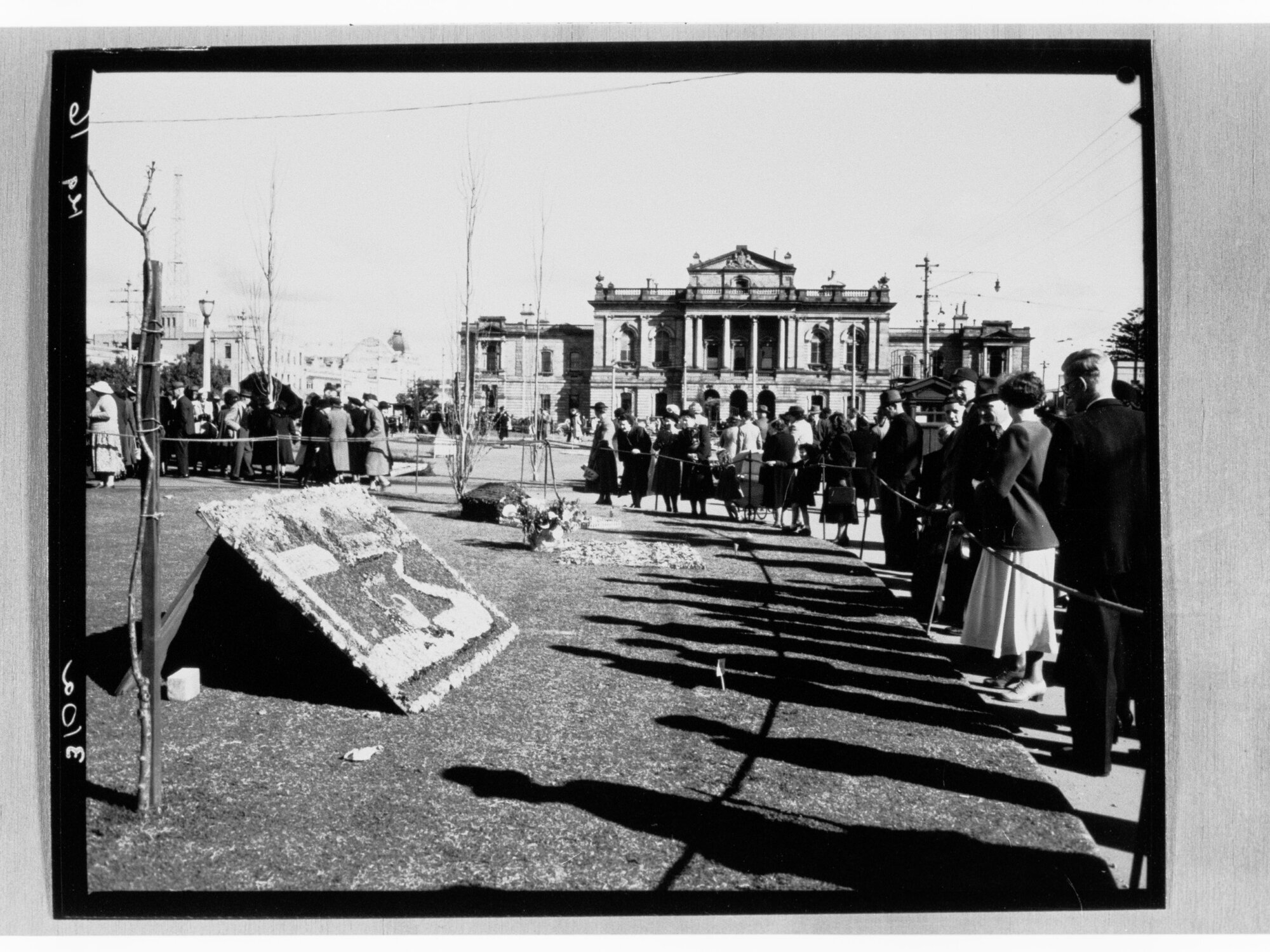 National Flower Day Festival held in Adelaide on the 21st September 1949
