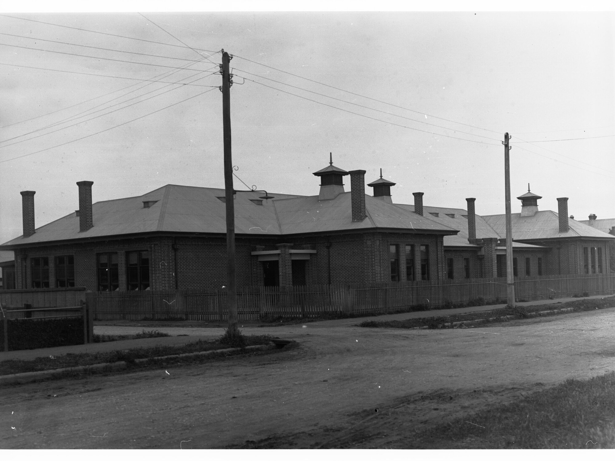Thebarton School