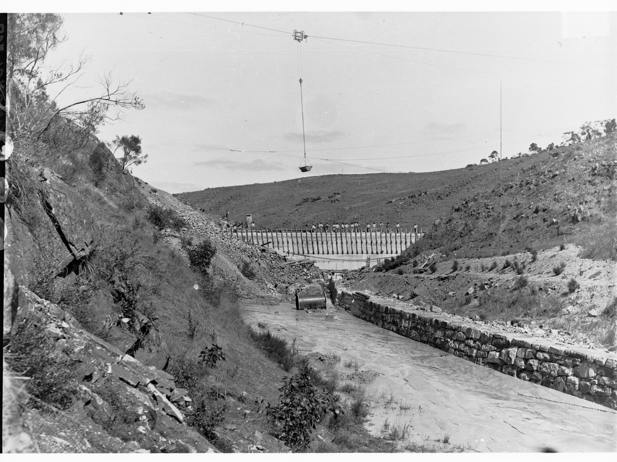 Main dam at Barossa Waterworks - construction