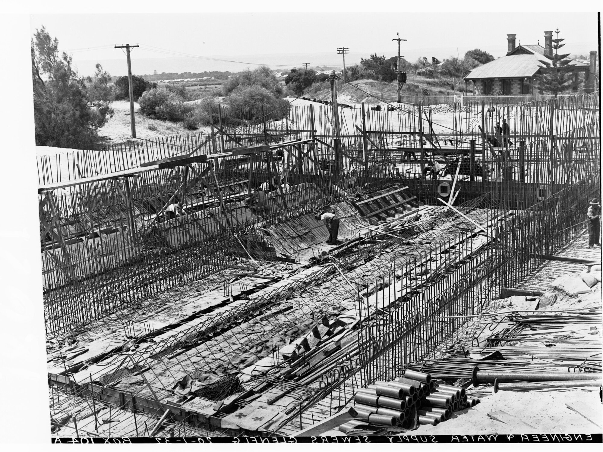 Construction of  Glenelg Sewers