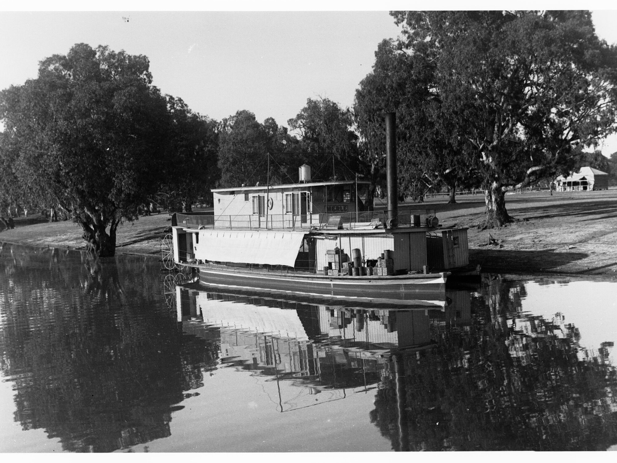 Paddlesteamer on River Darling