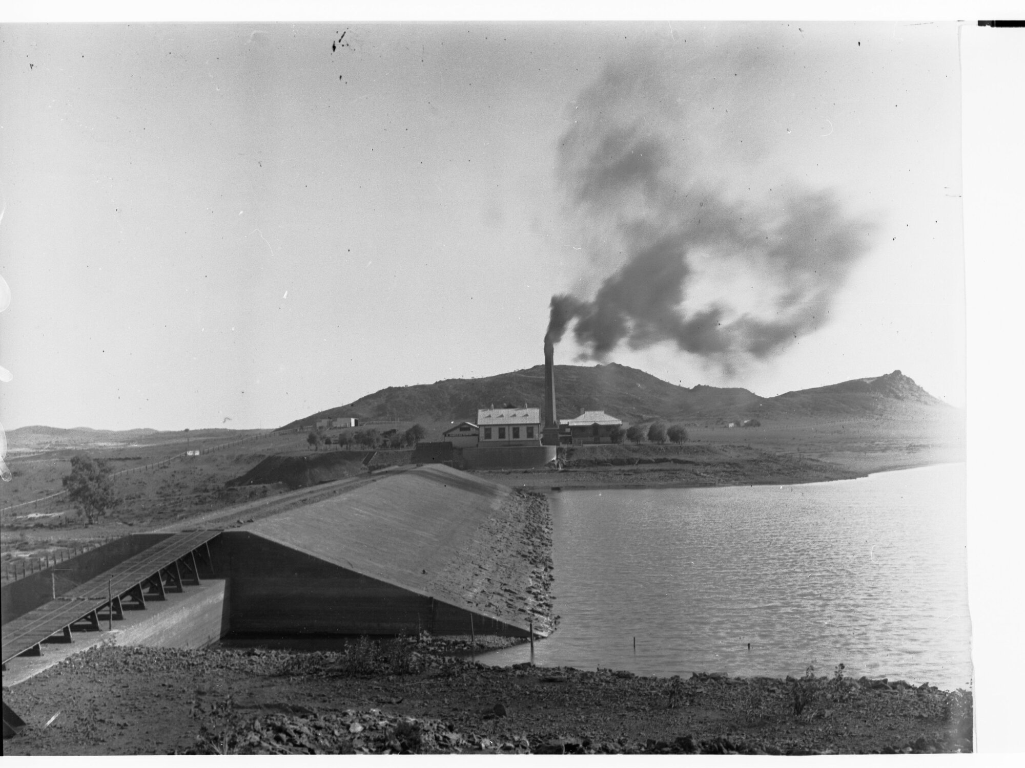 Embankment of Stevens Creek, Broken Hill Reservoir circa 1910