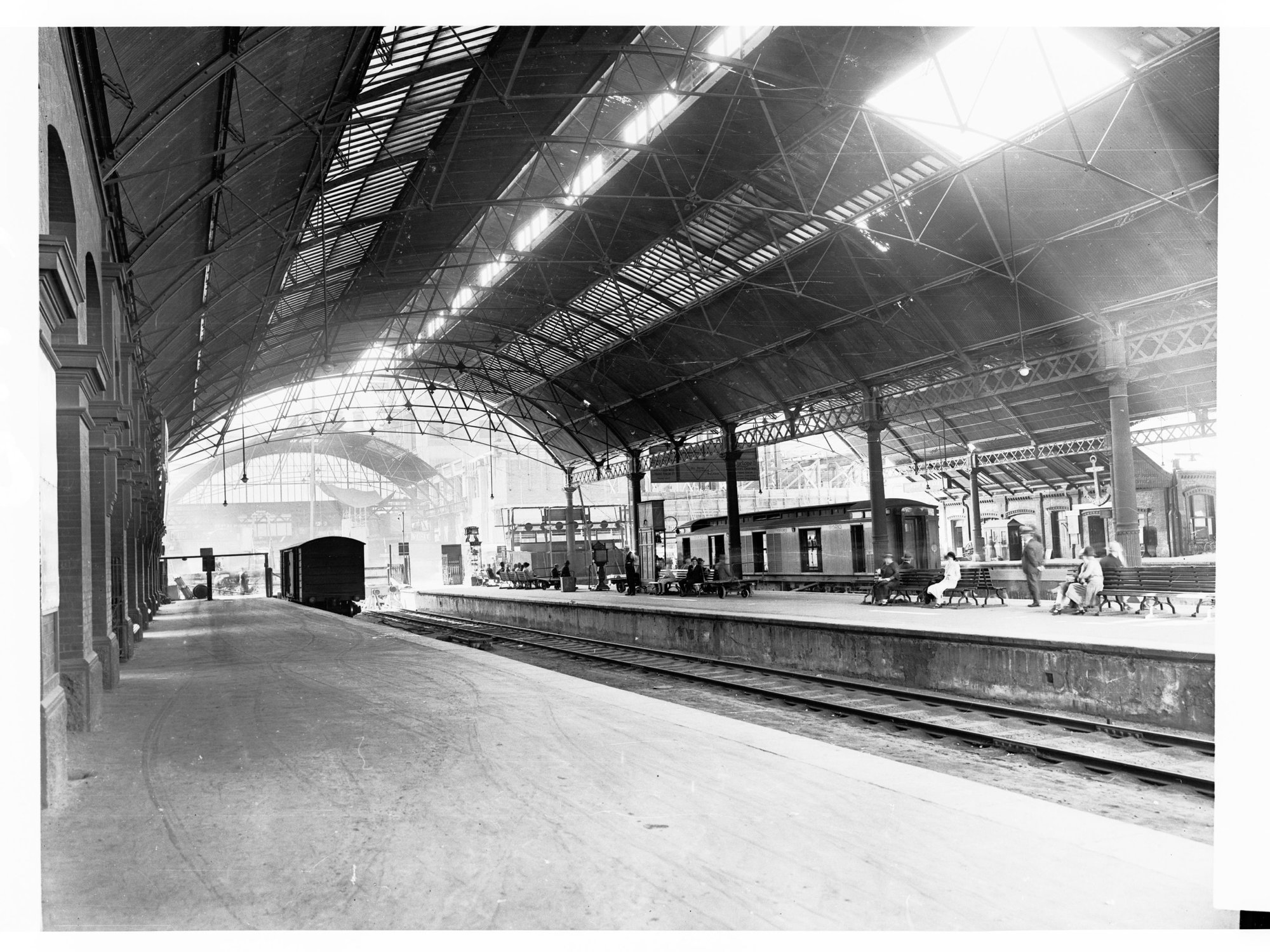 Adelaide Railway Station 