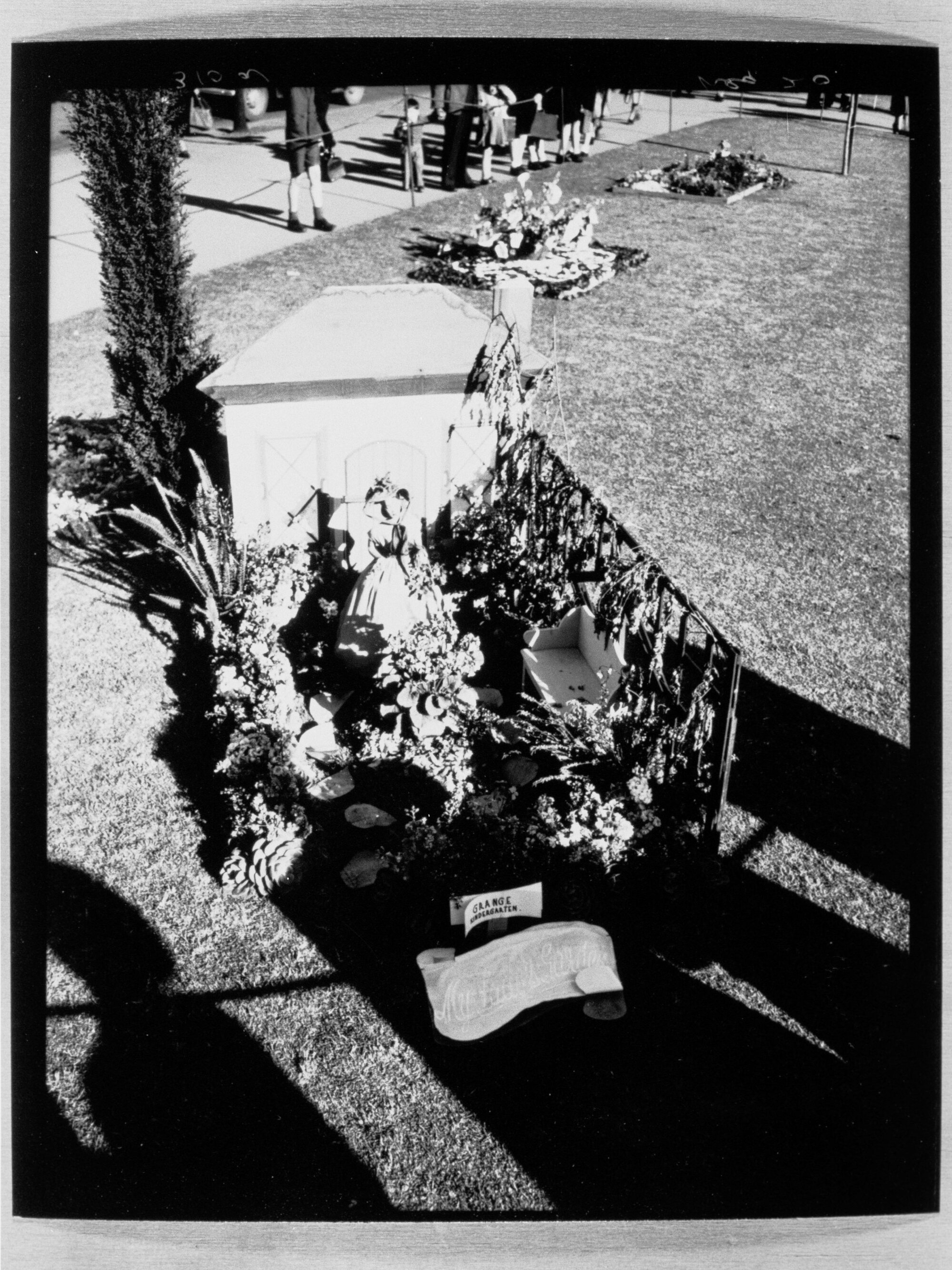 National Flower Day Festival held in Adelaide on the 21st September 1949