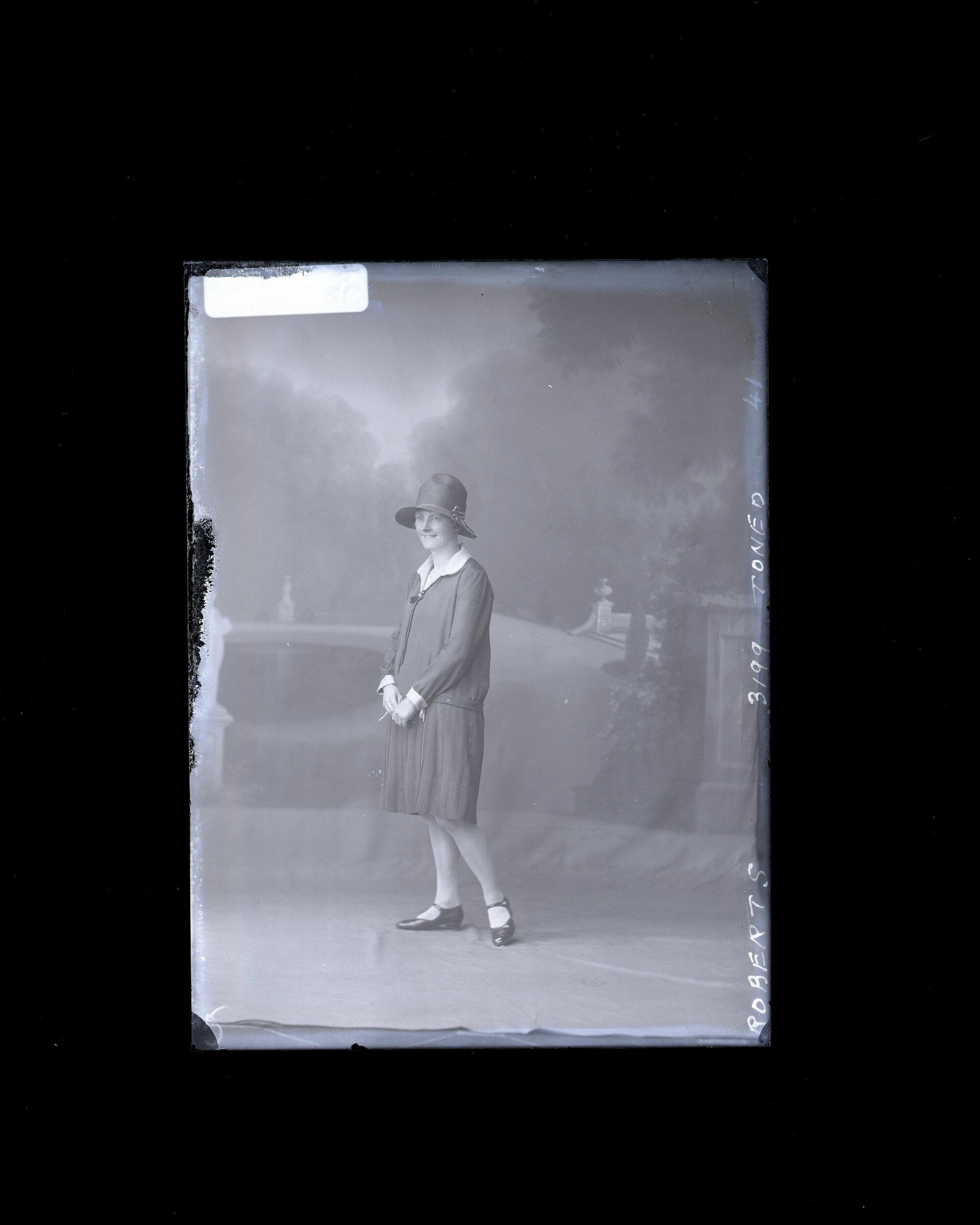 Woman - Roberts