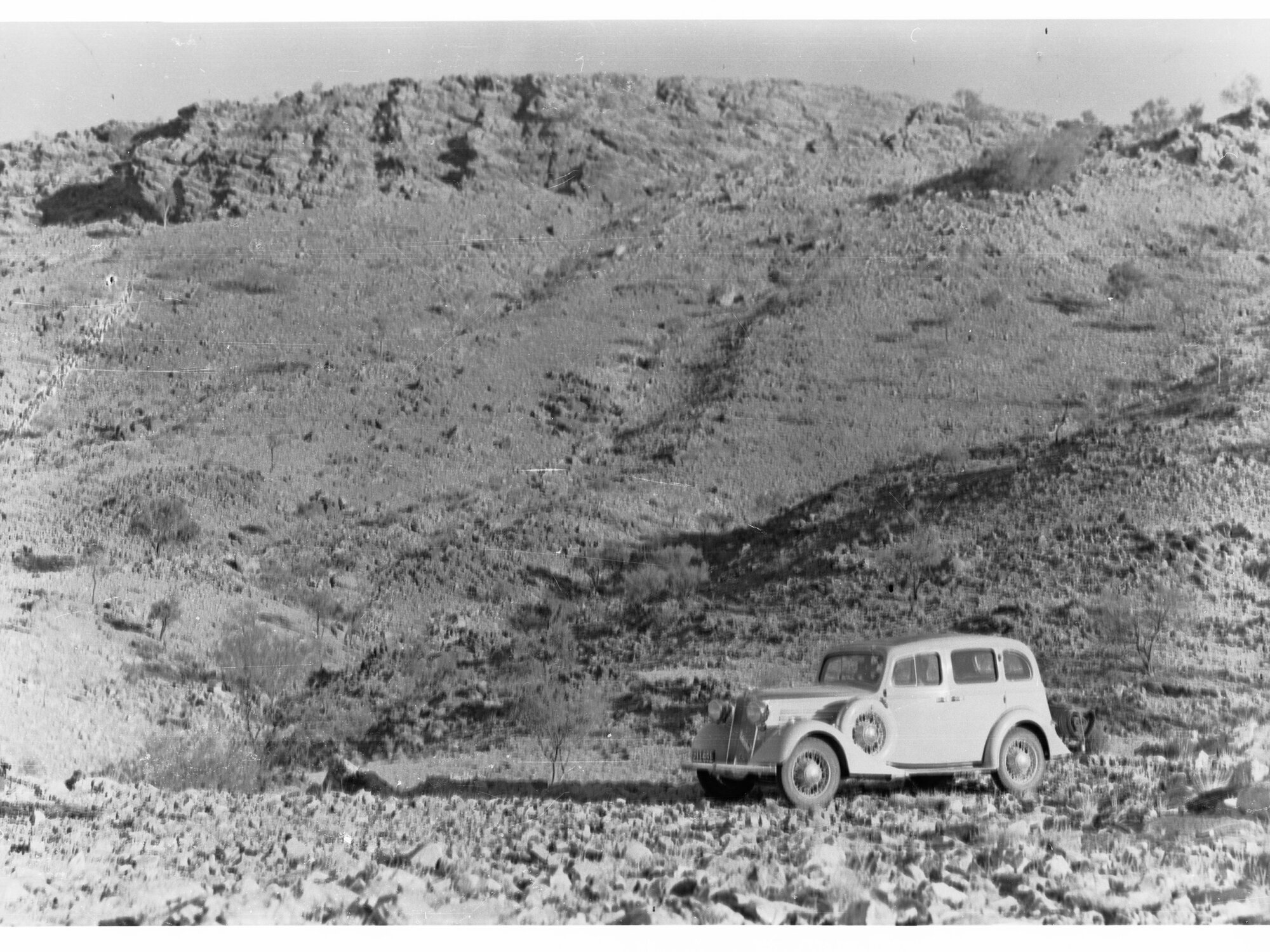 MacDonnell Range Showing Automobile
