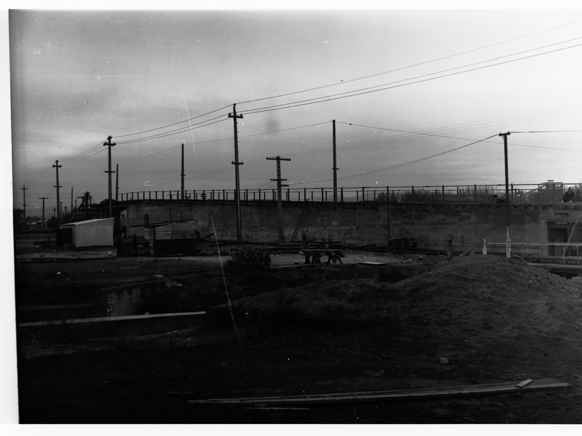 Tramway bridge construction