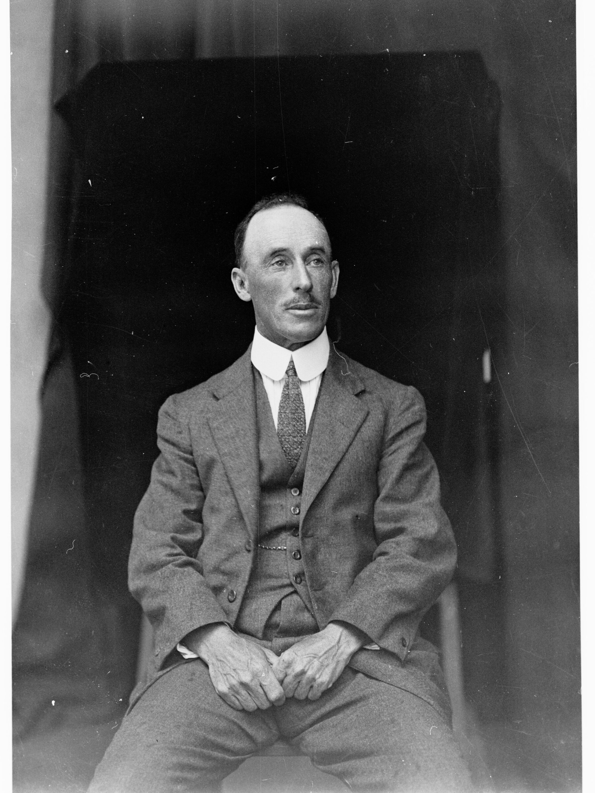 Portrait of an unidentified man - no other information recorded