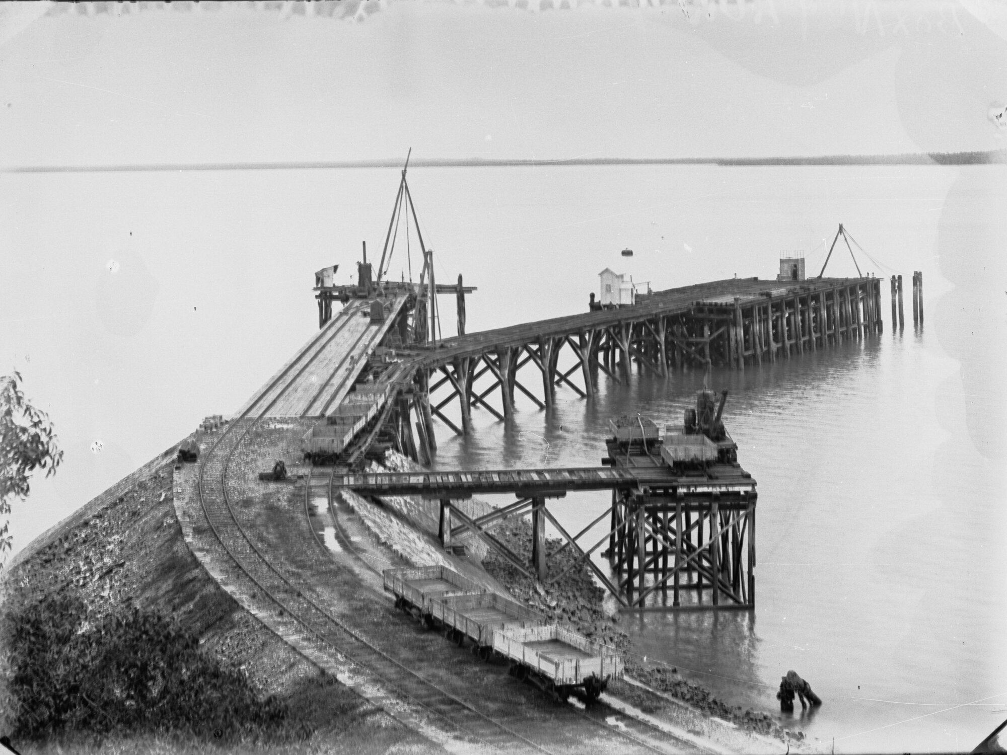 Port Darwin Jetty at high water