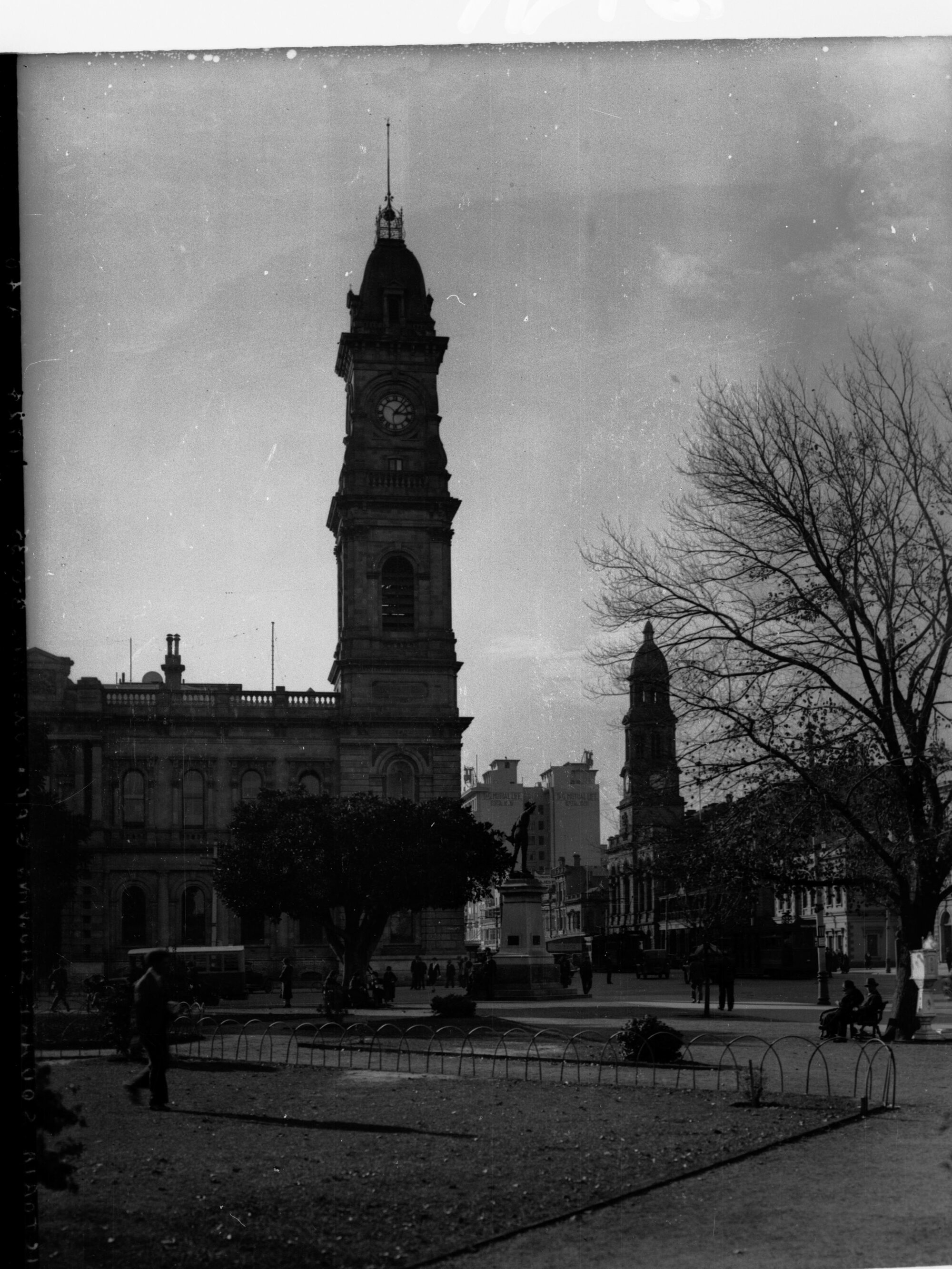 Victoria Square Showing Town Hall