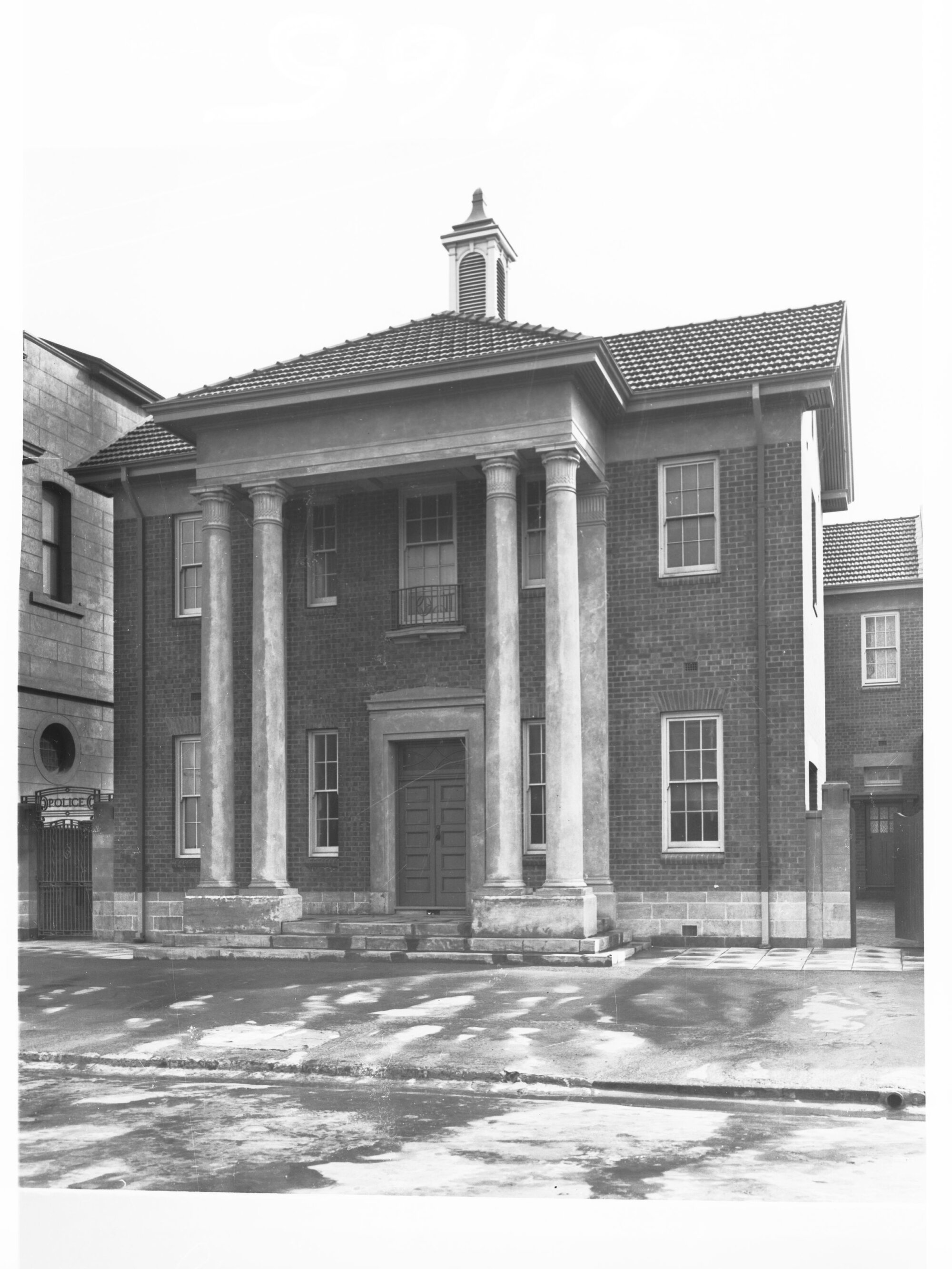 Glenelg Police Station