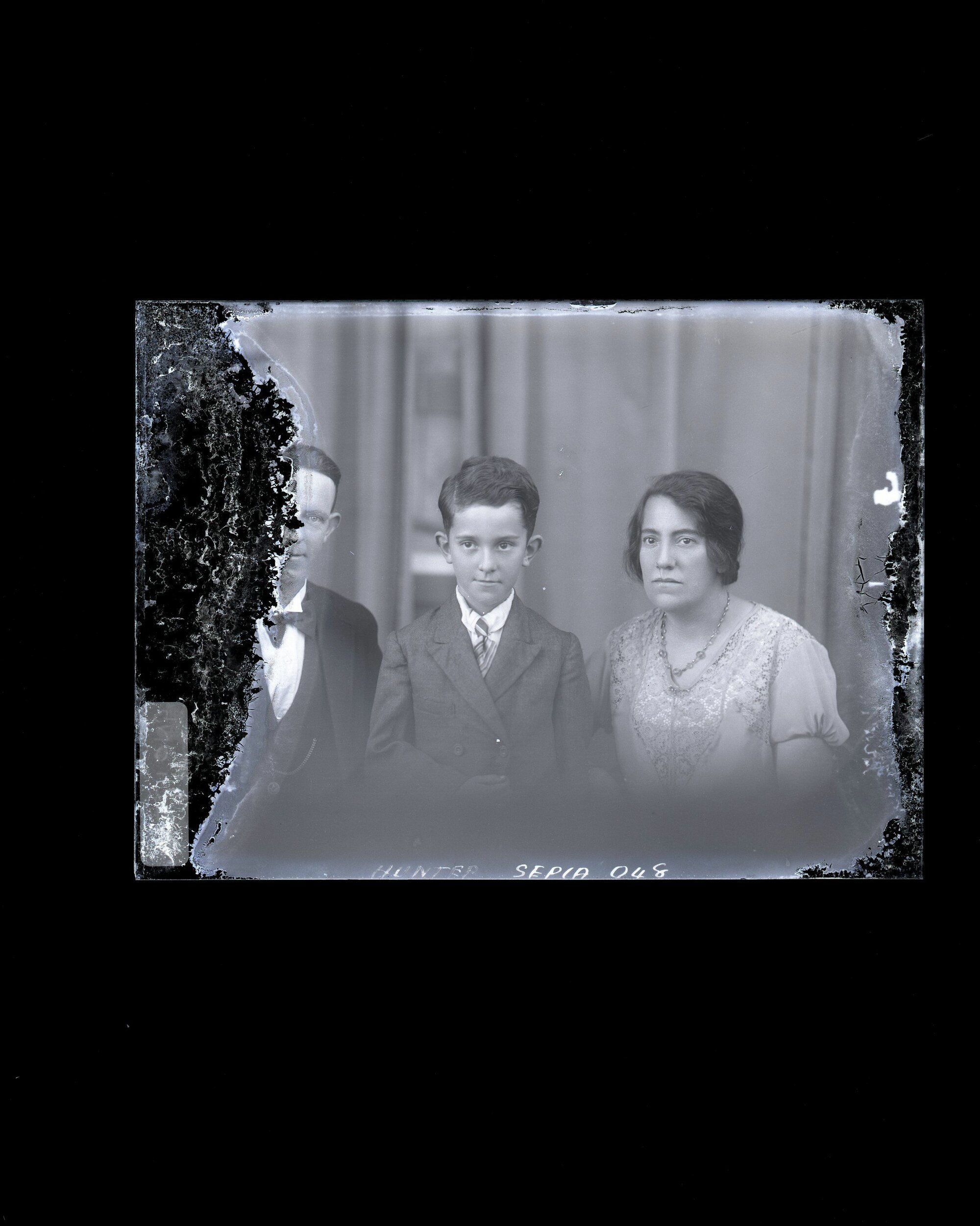 Couple &amp; Son - Hunter