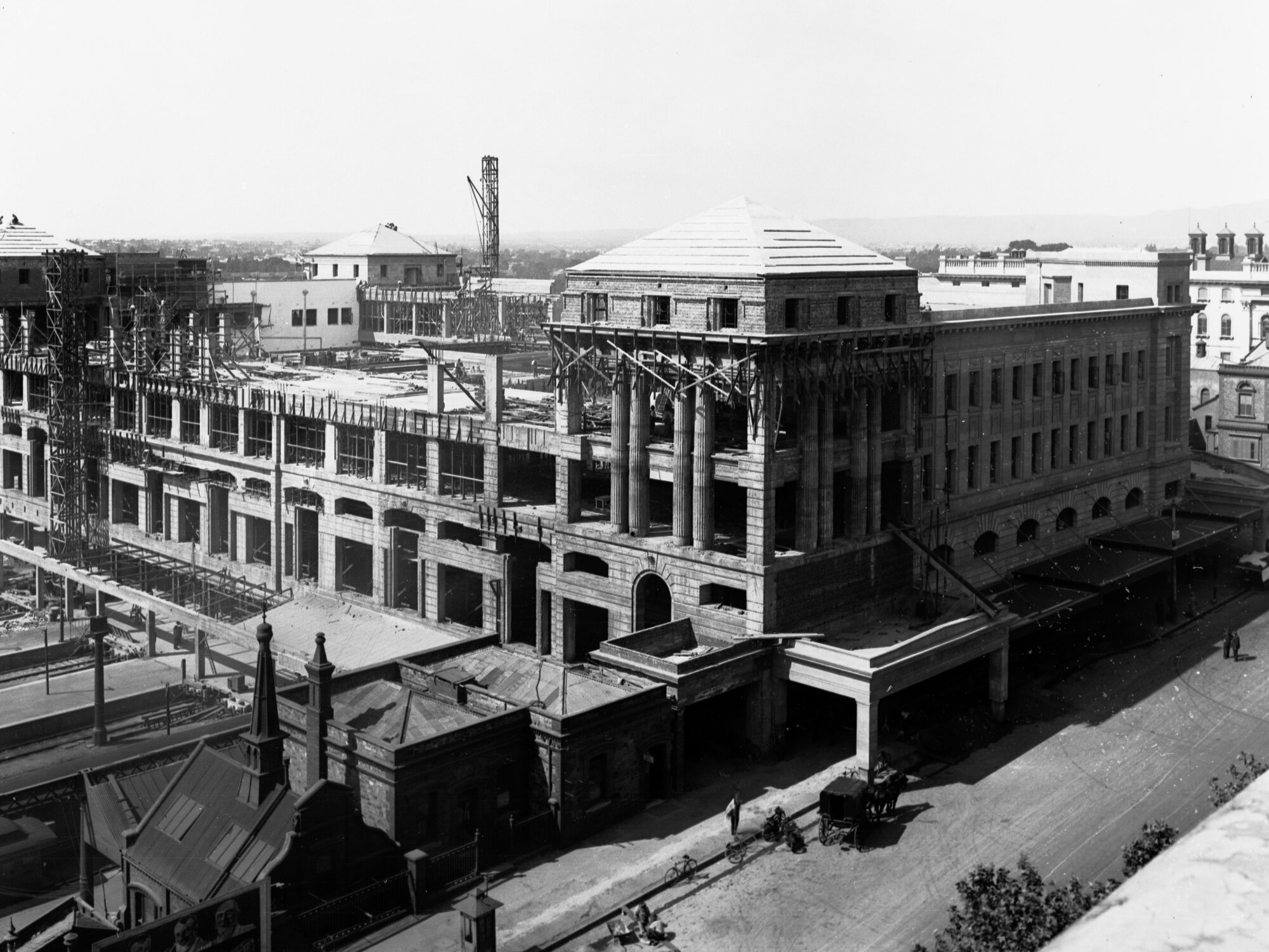 Construction of Adelaide Railway Station