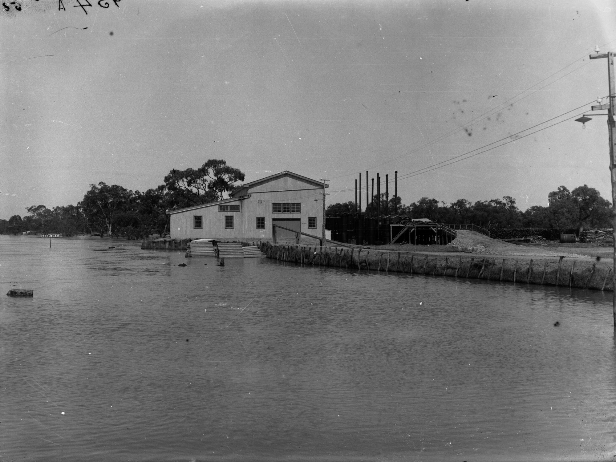 Main pumping station at Berri