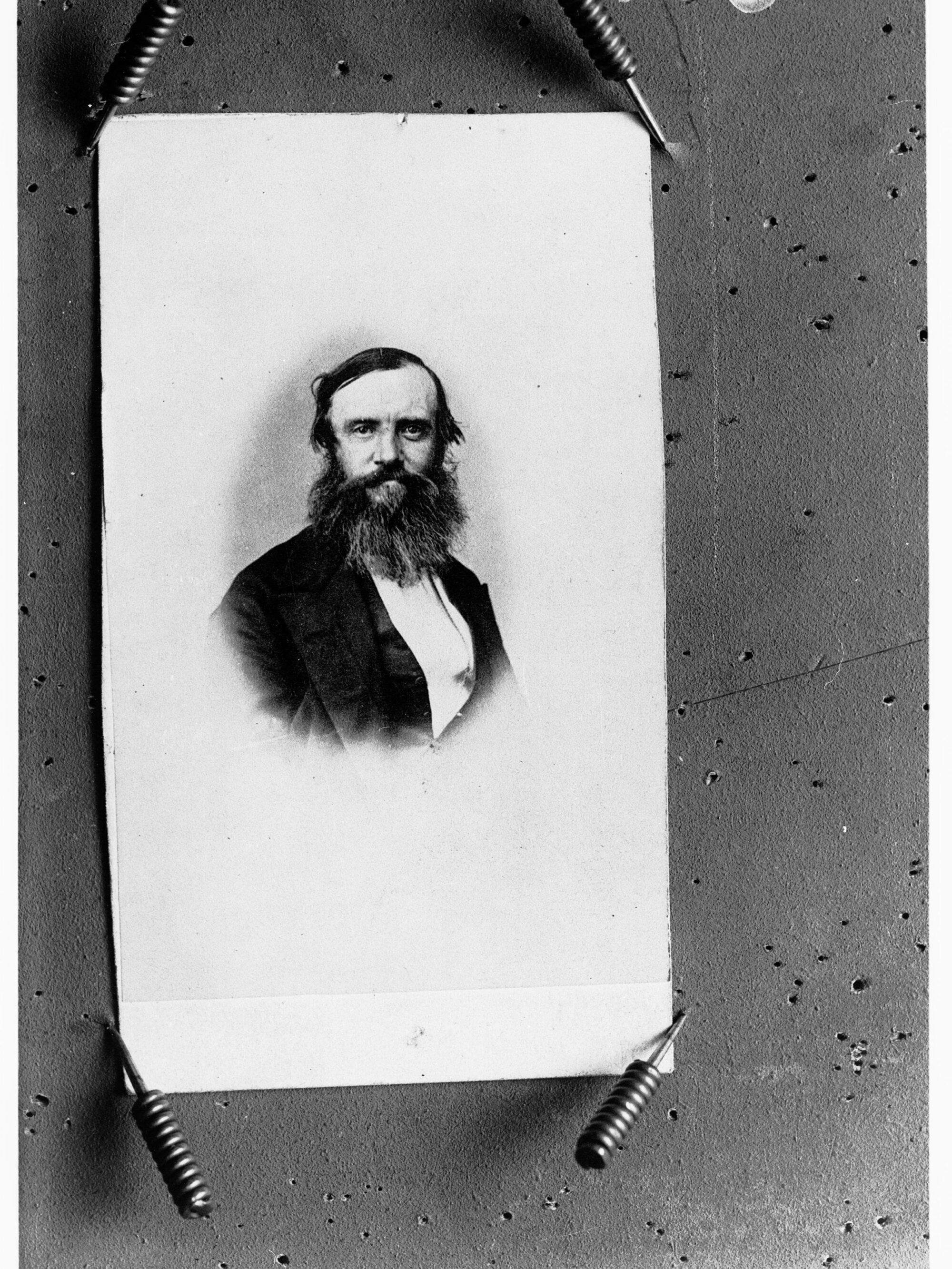 Portrait of unknown gentleman - no information recorded