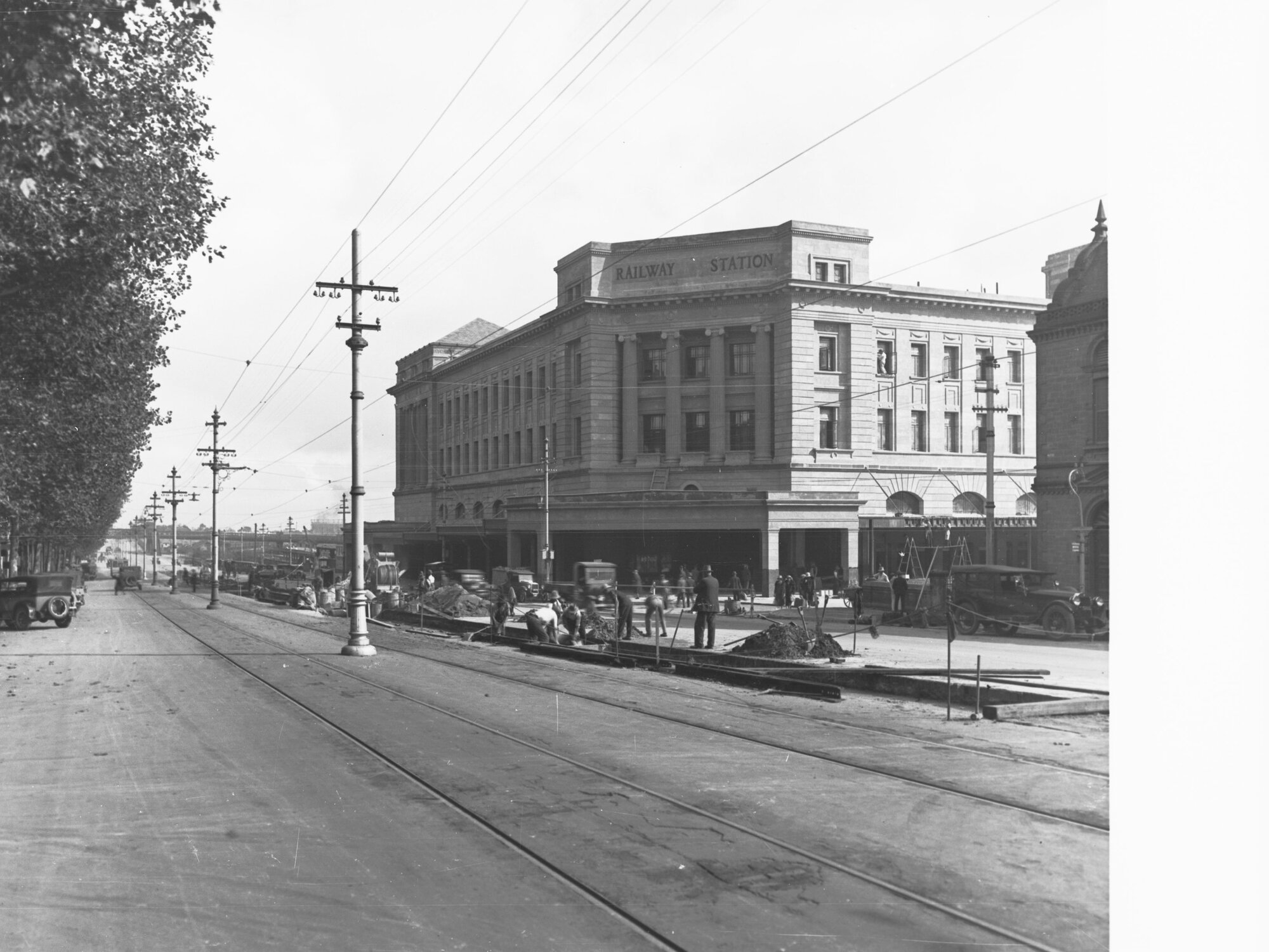 Construction of Adelaide Railway Station