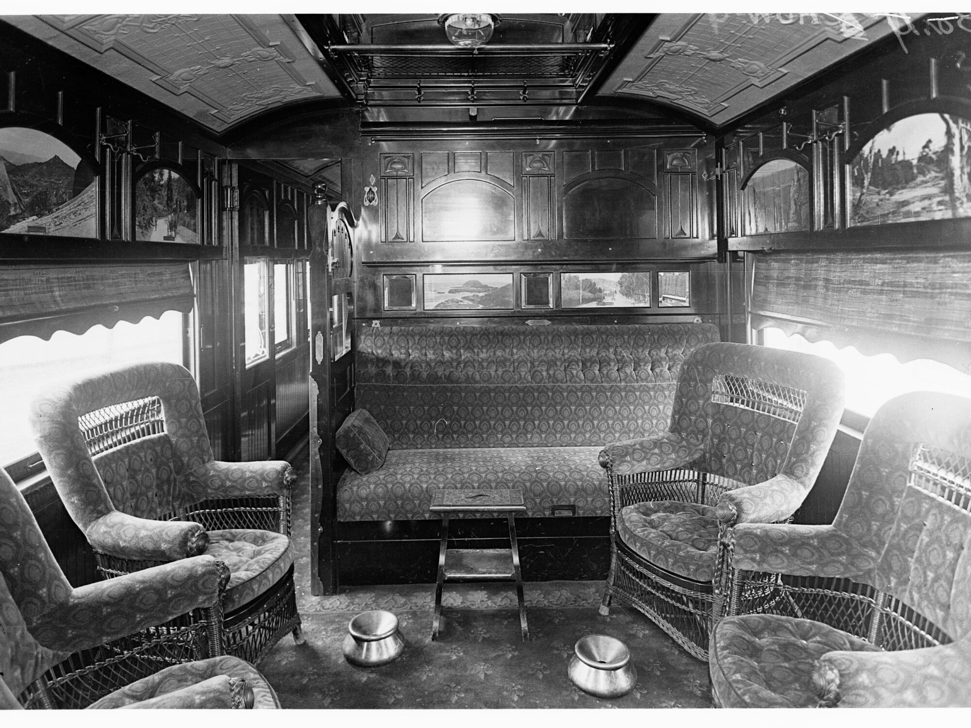 Smoking lounge, interior of a carriage