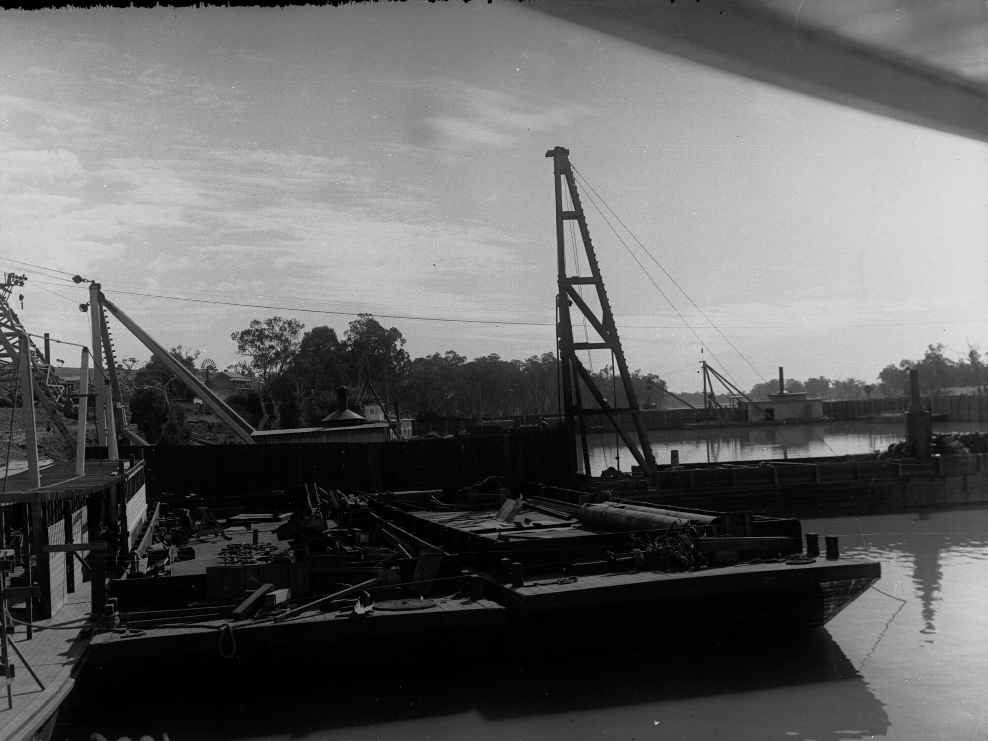 Construction of Locks, River Murray