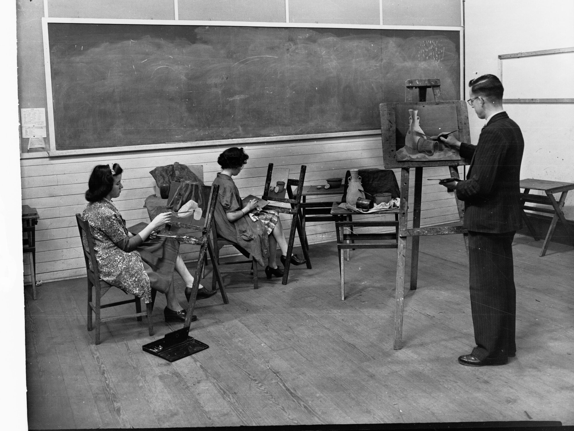 Students at the School of Arts and Crafts