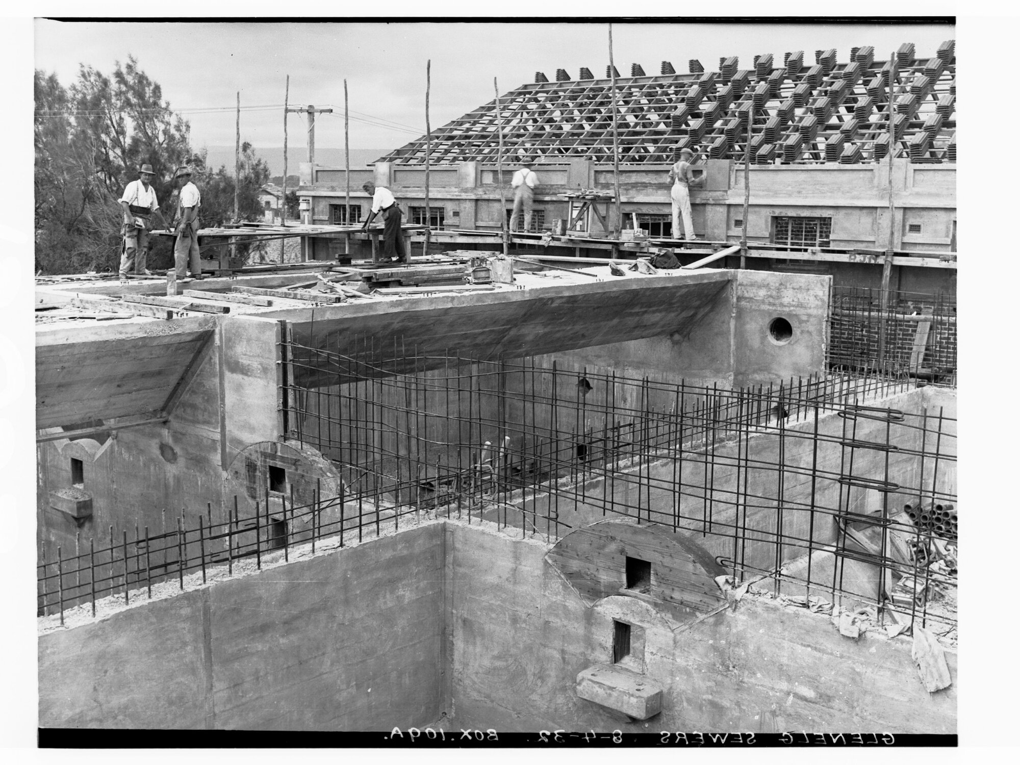 Construction on Glenelg Sewers