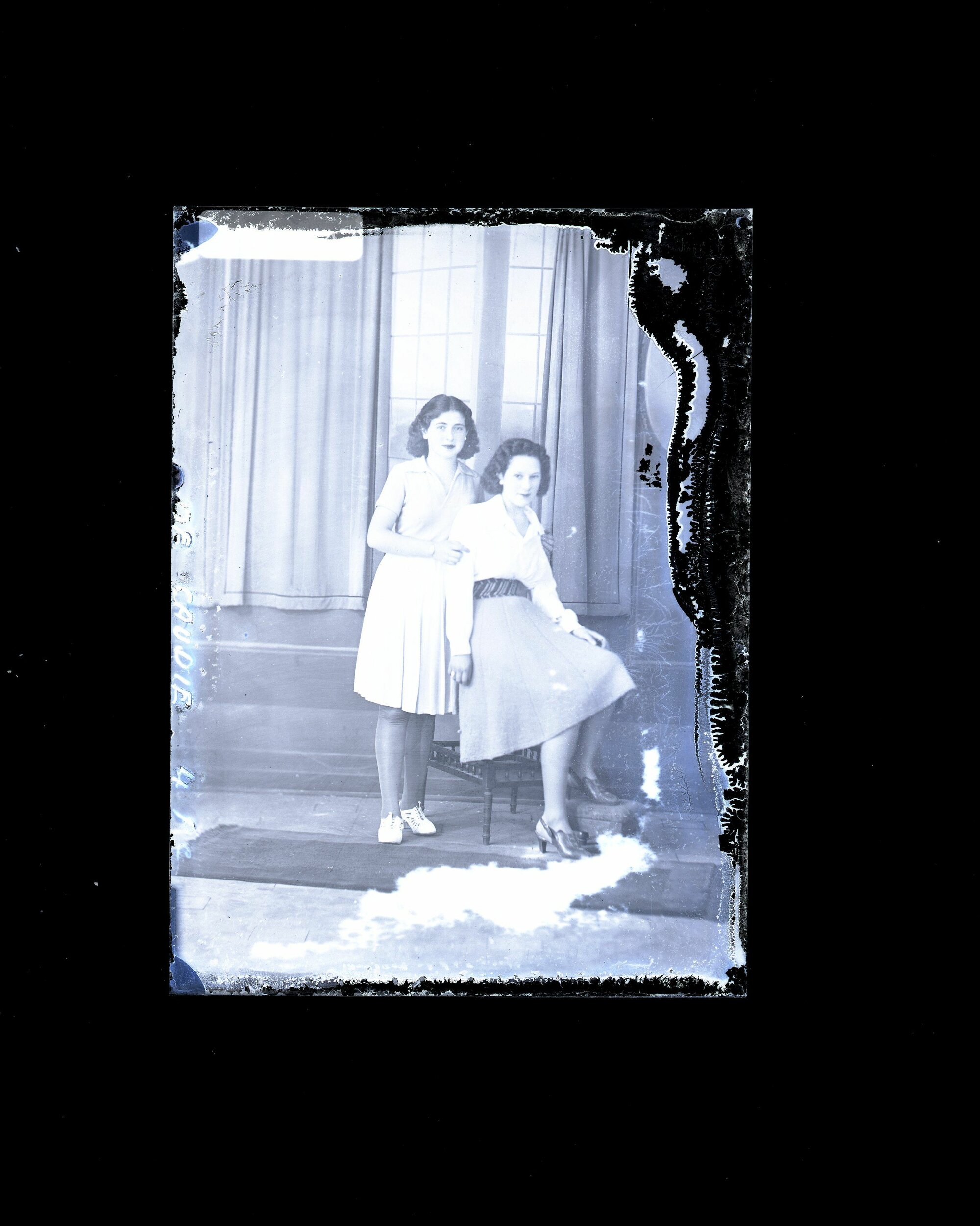 Two Woman - Caudie