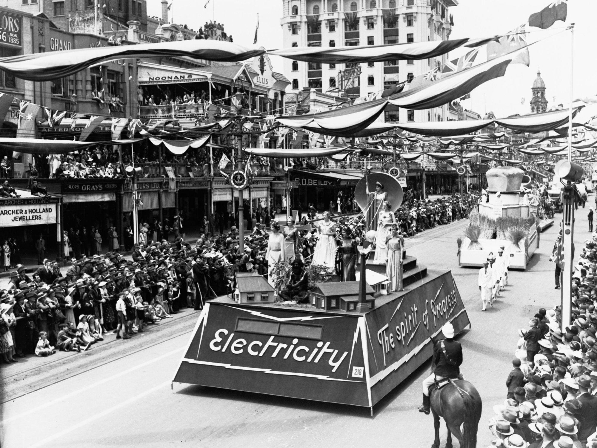 Pageant of progress King William Street Adelaide centenary