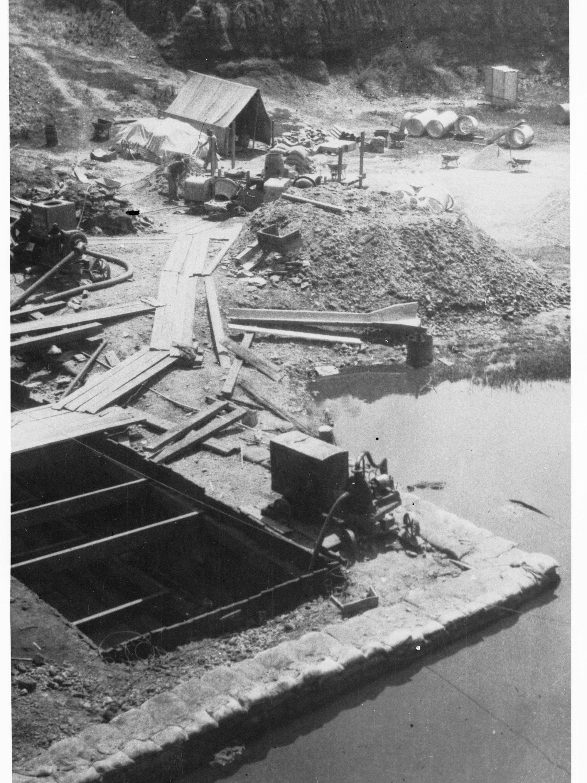 Glenelg Sewers - Men Working