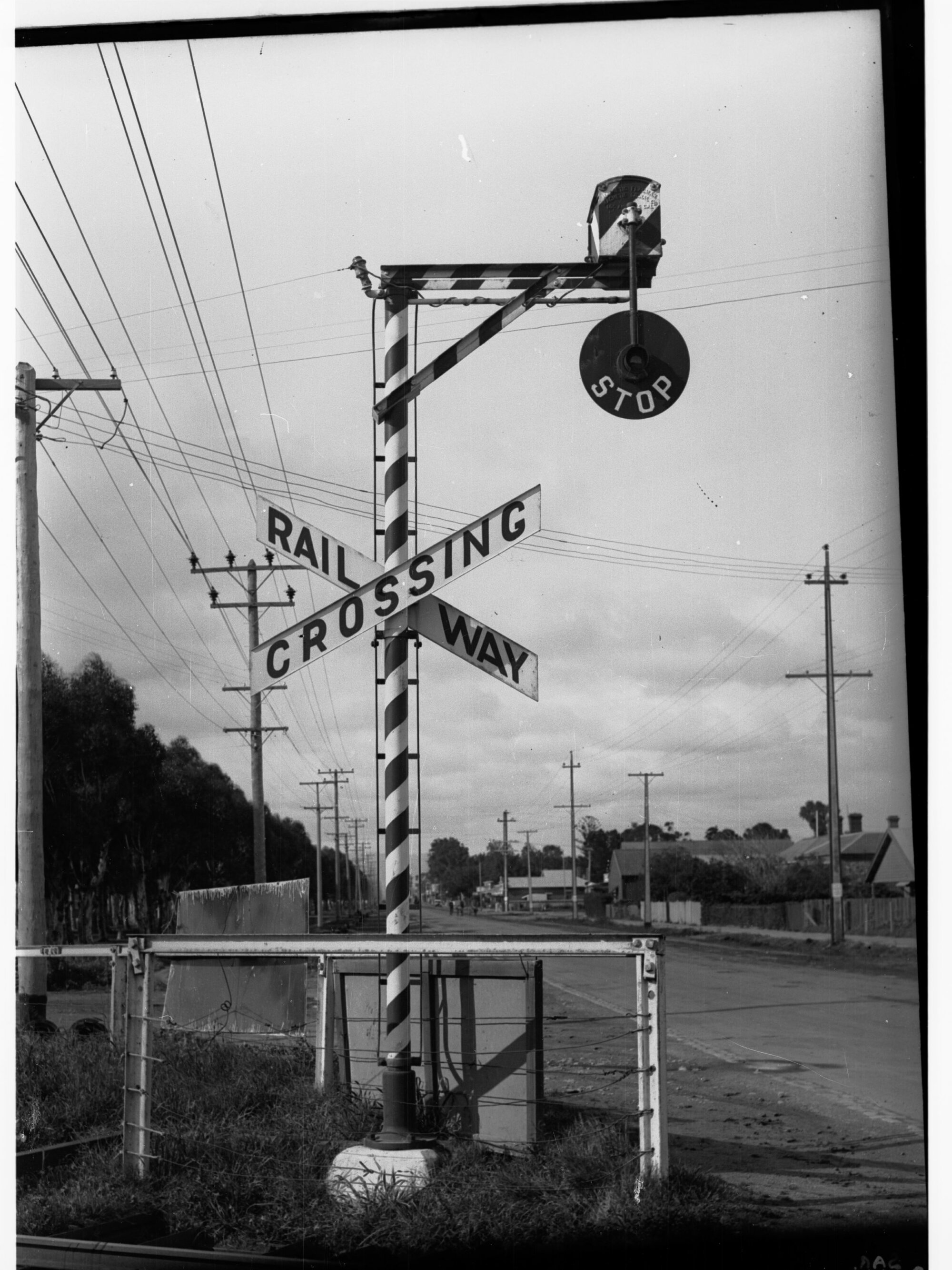 Port Road crossing signal at Henley Beach Line