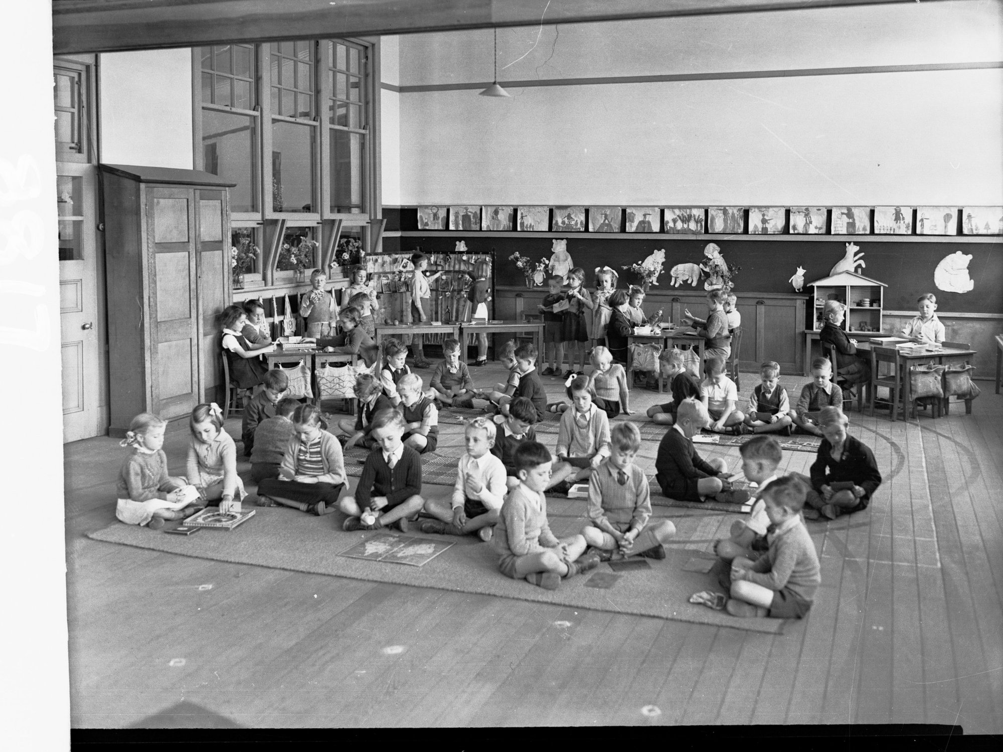 Colonel Light Gardens Infants School Children Playing Games on Classroom Floor