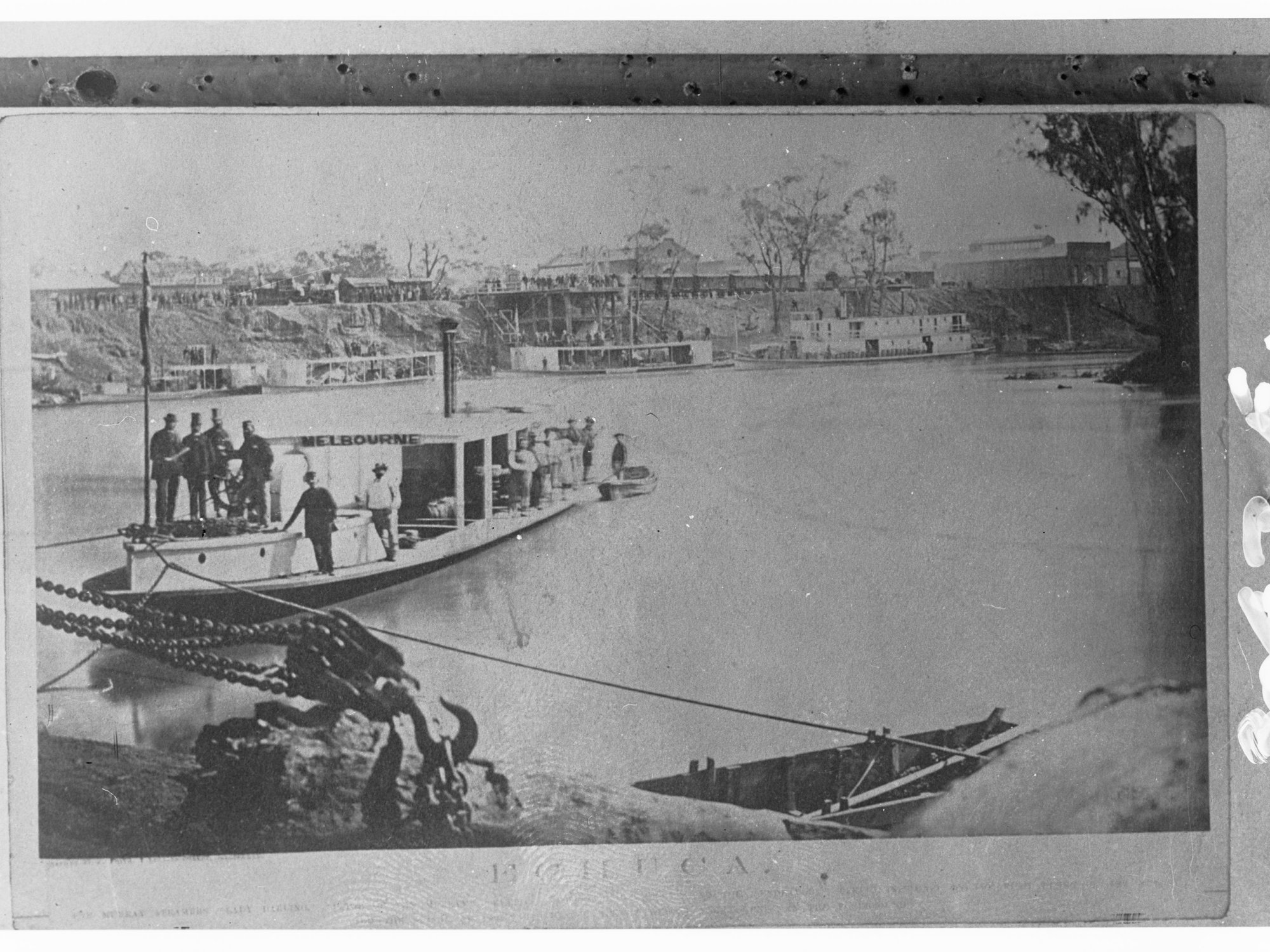 Murray River showing the boat "Melbourne" at Echuca