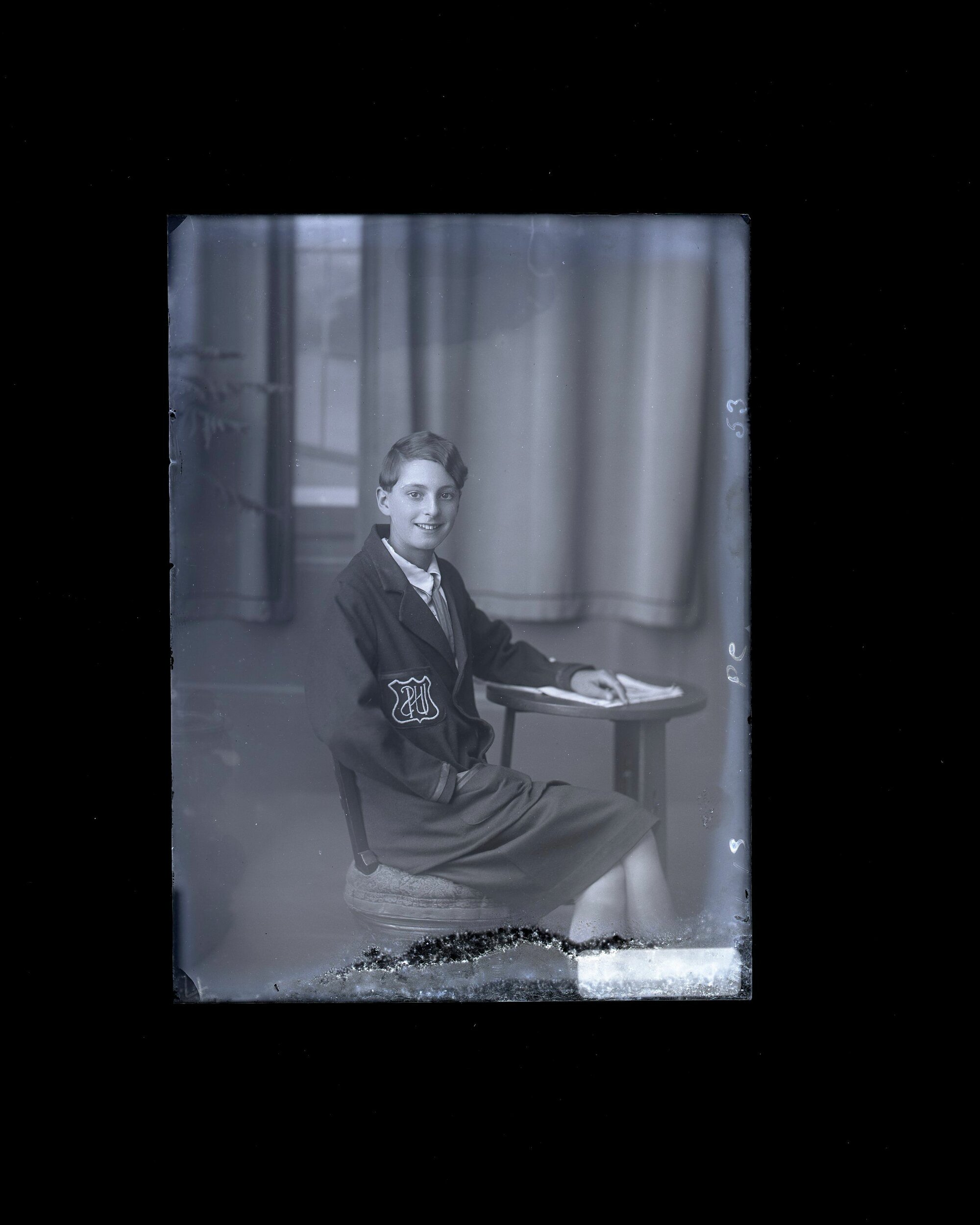 Woman - Wallis